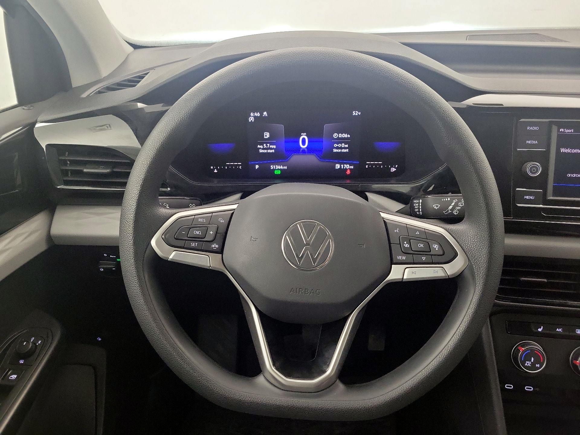 Thumbnail: 2022 Volkswagen Taos - 10