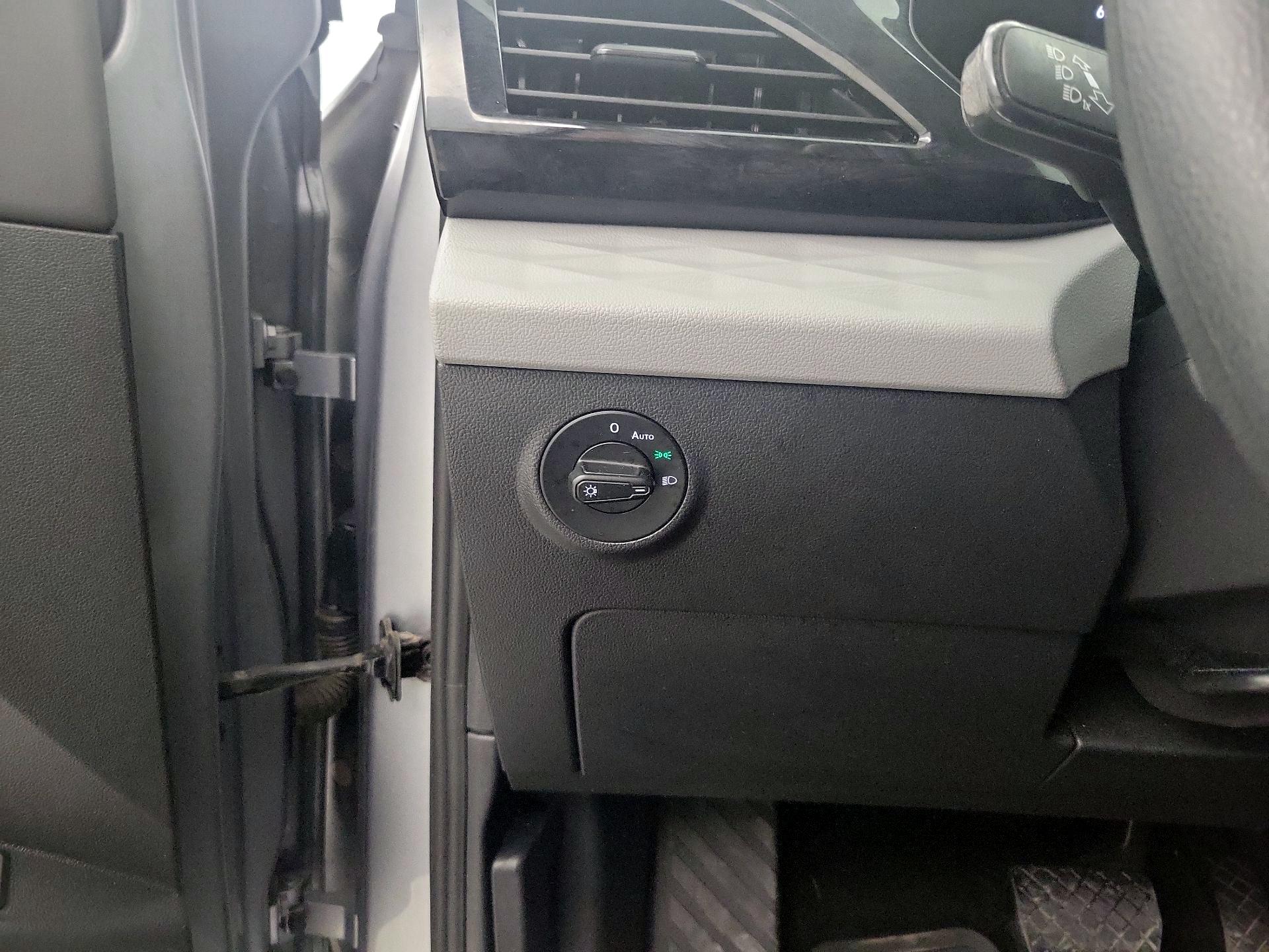 Thumbnail: 2022 Volkswagen Taos - 13