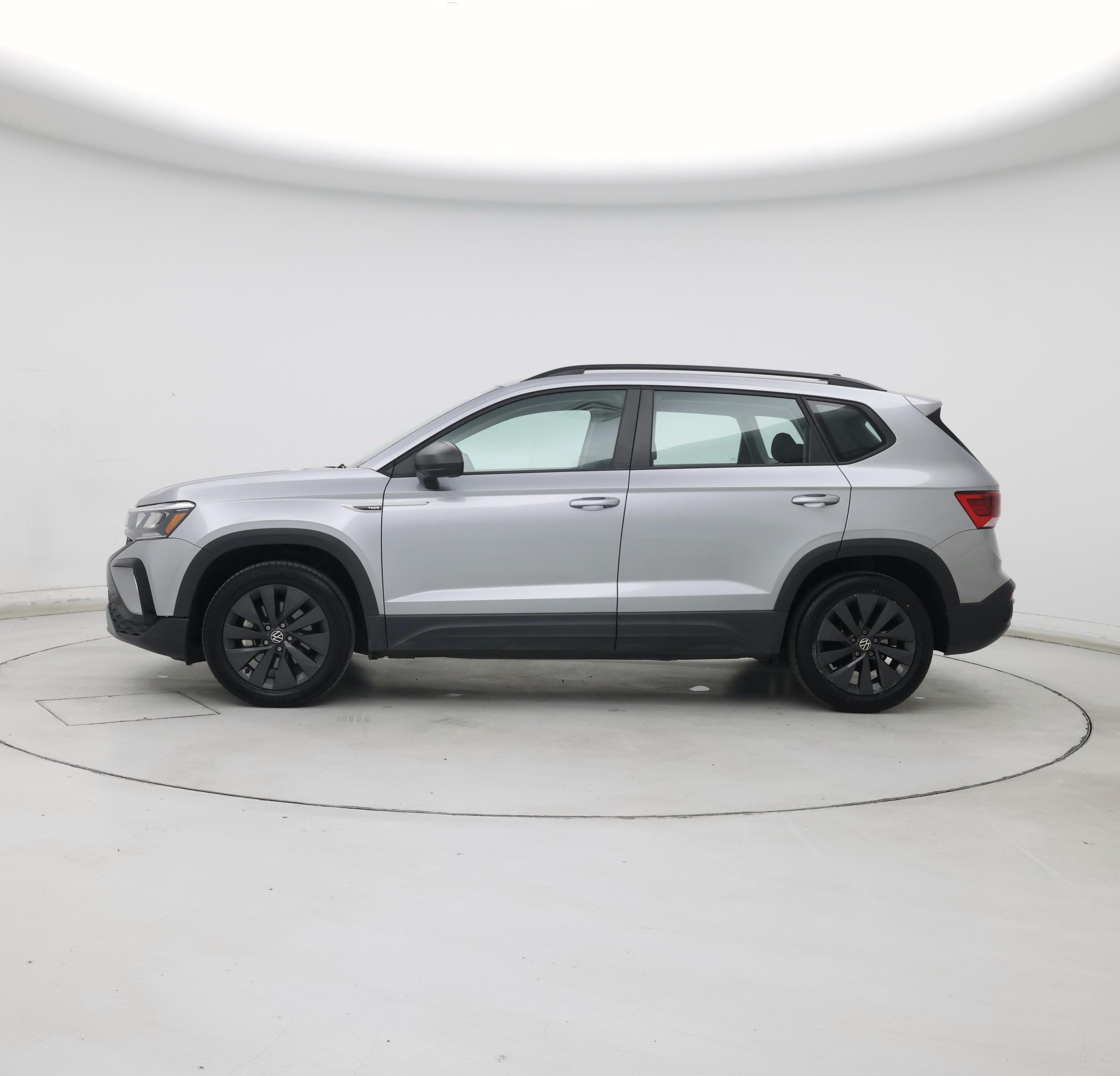 Thumbnail: 2022 Volkswagen Taos - 3