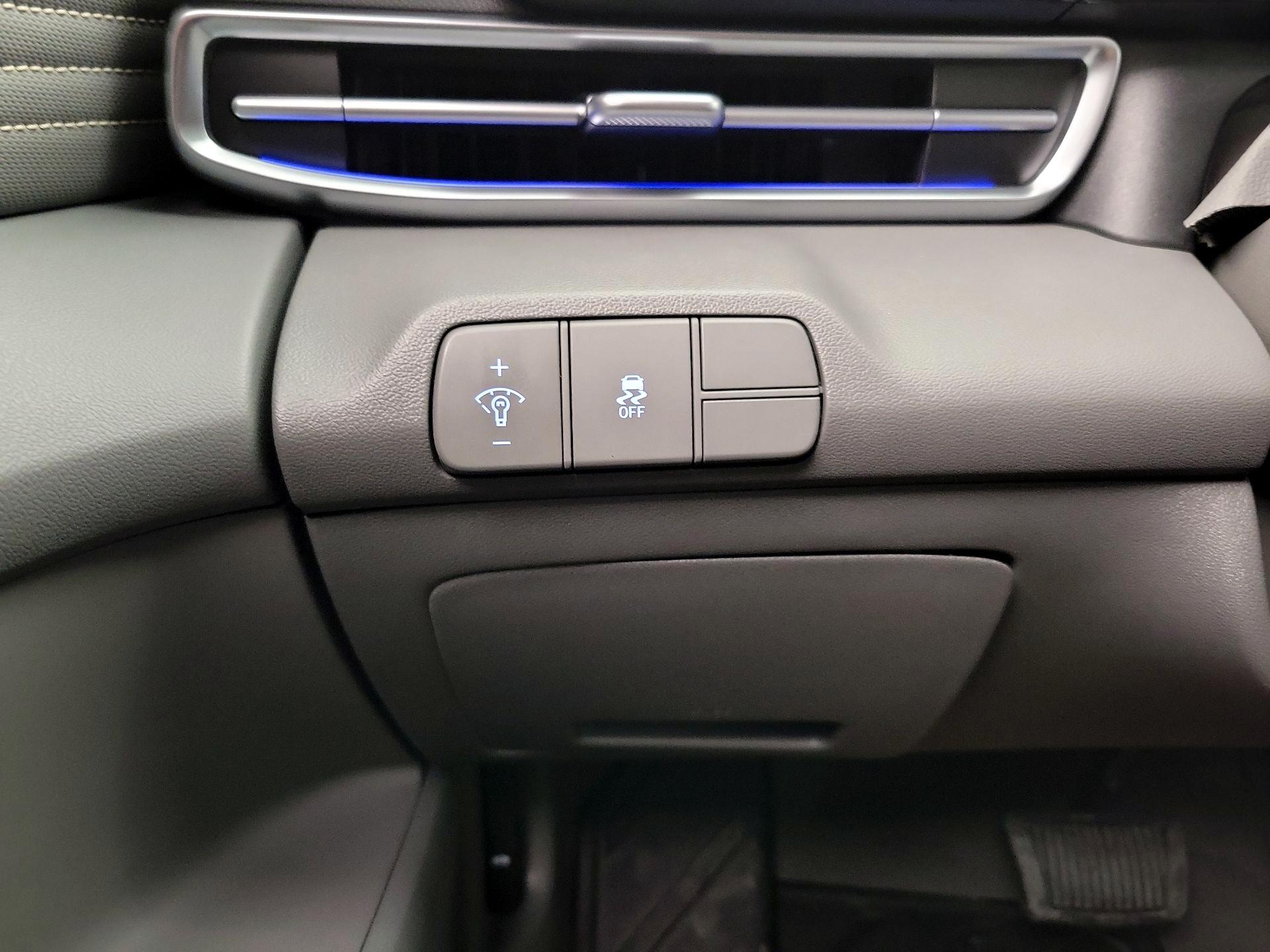 Thumbnail: 2025 Hyundai Elantra - 13