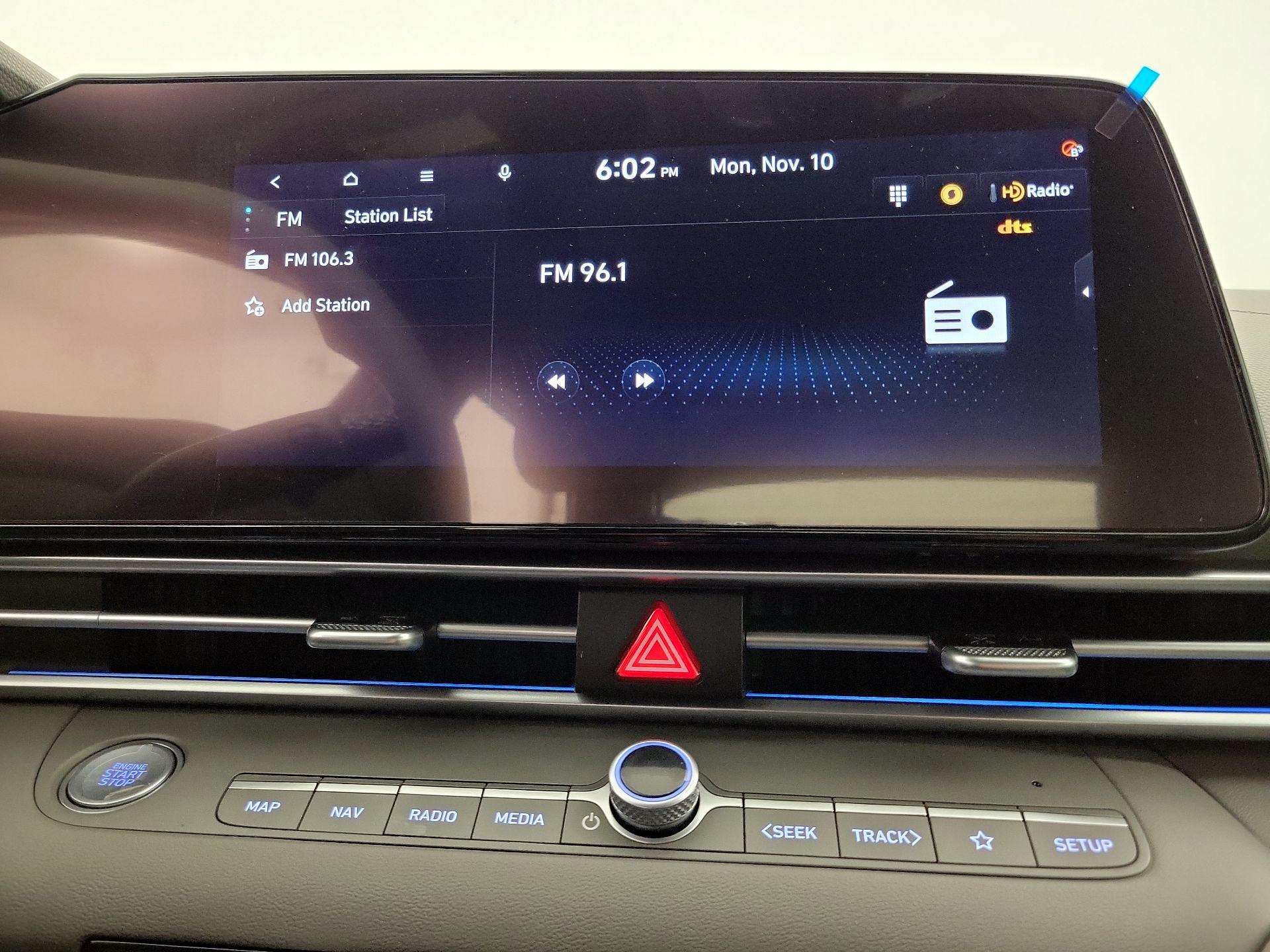 Thumbnail: 2025 Hyundai Elantra - 16