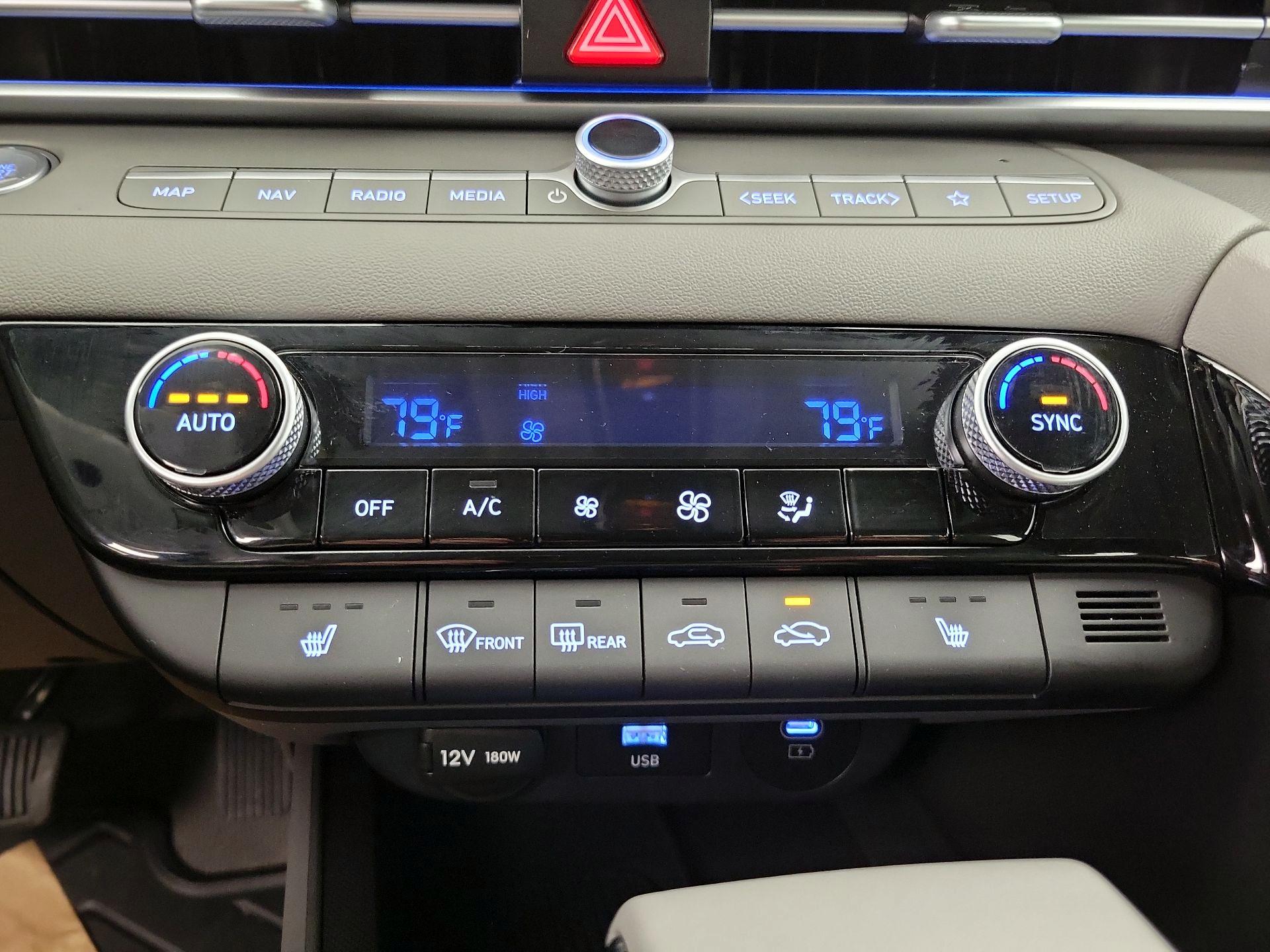 Thumbnail: 2025 Hyundai Elantra - 17