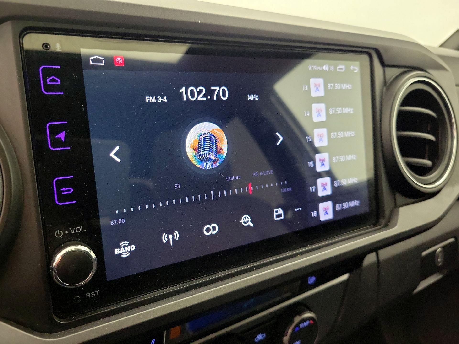 Thumbnail: 2017 Toyota Tacoma - 16