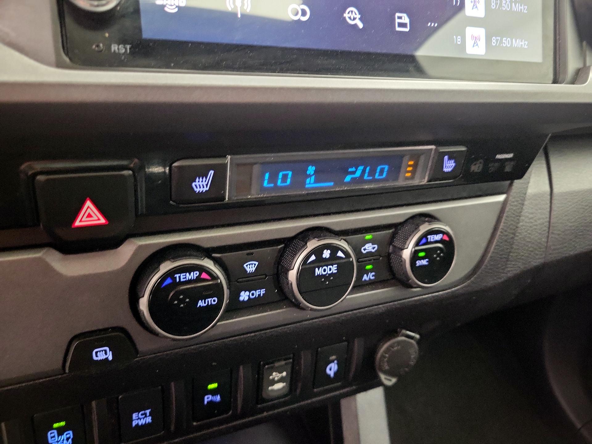 Thumbnail: 2017 Toyota Tacoma - 17