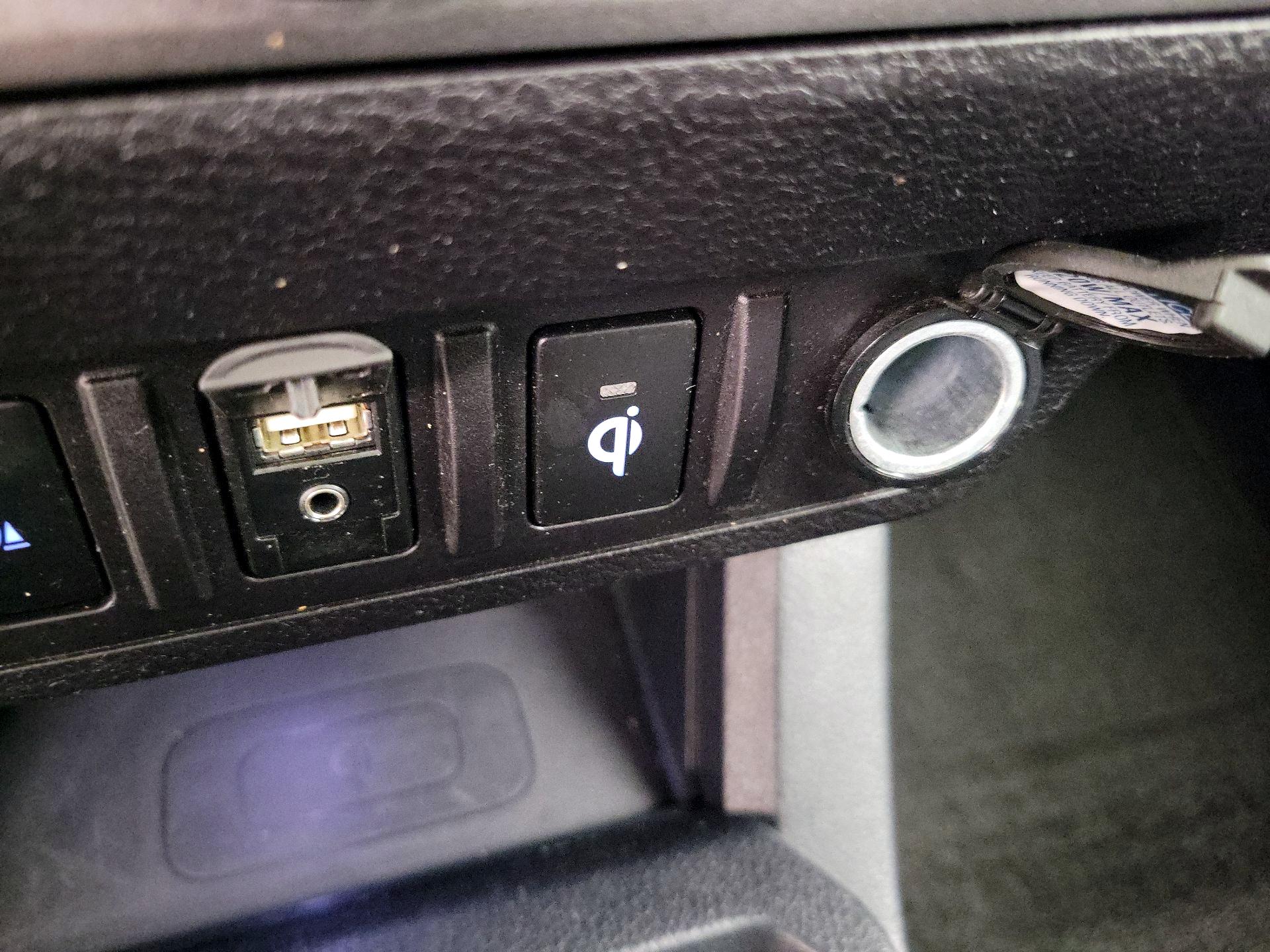 Thumbnail: 2017 Toyota Tacoma - 19