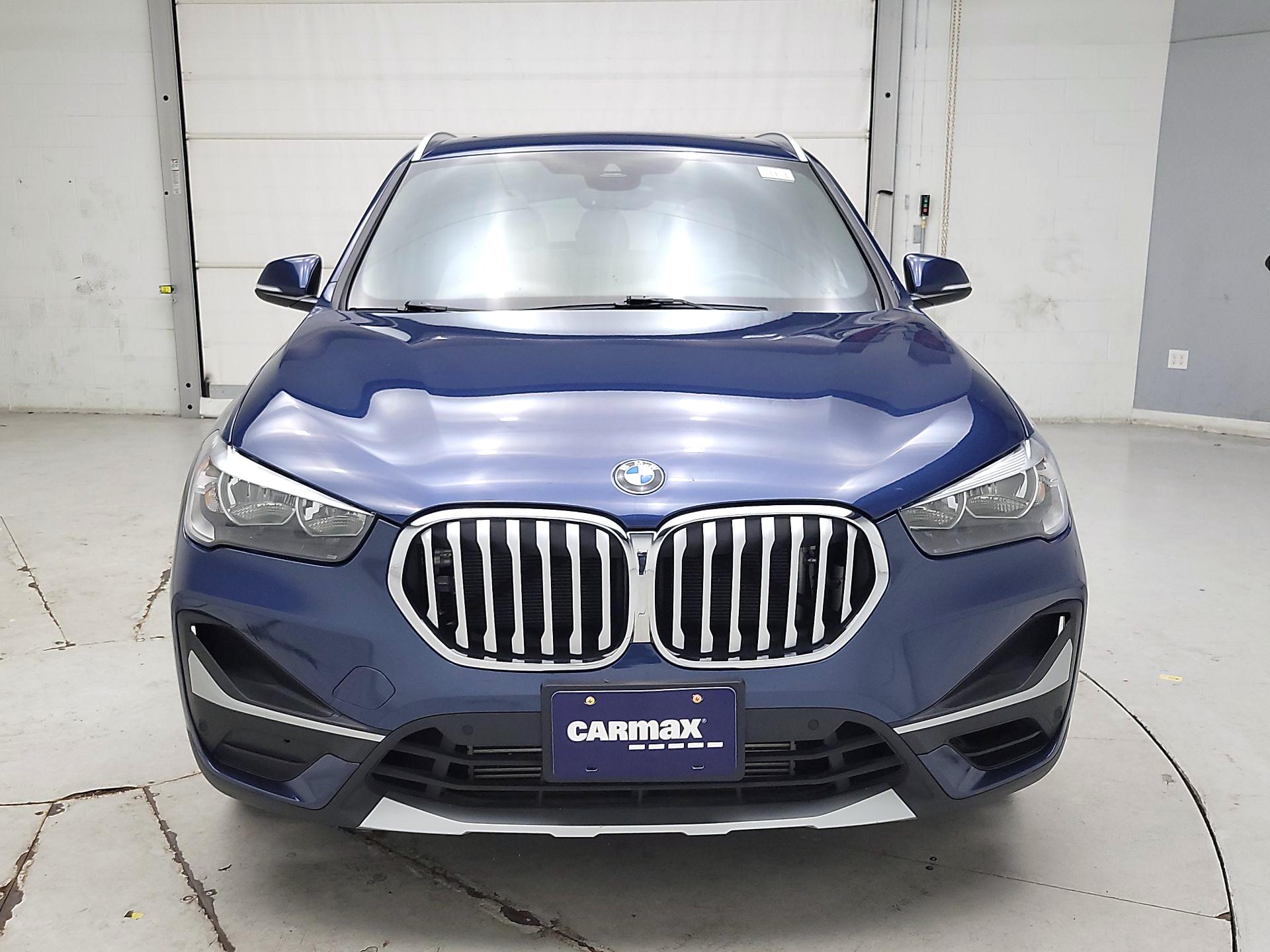 Thumbnail: 2021 BMW X1 - 2