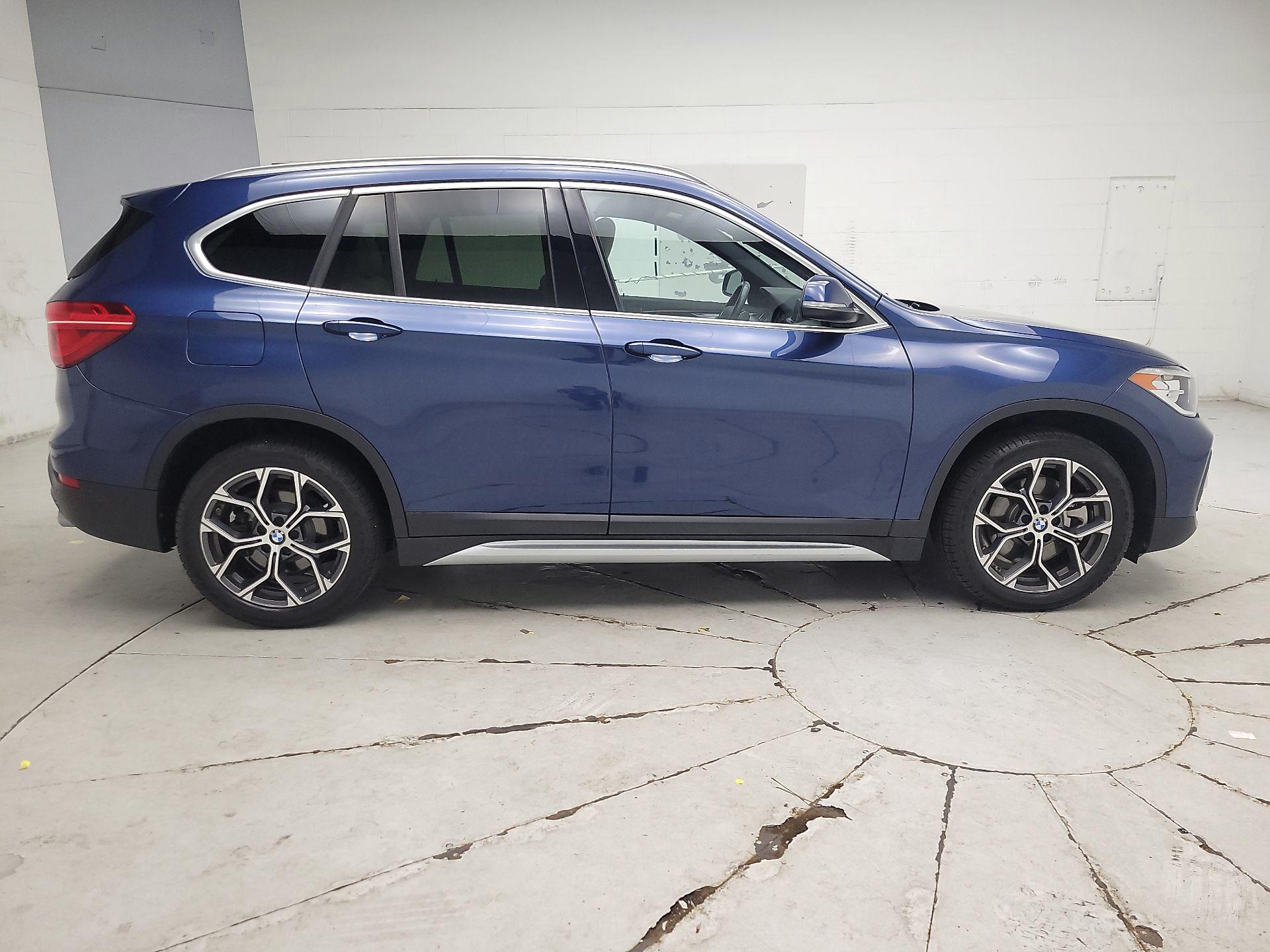 Thumbnail: 2021 BMW X1 - 4