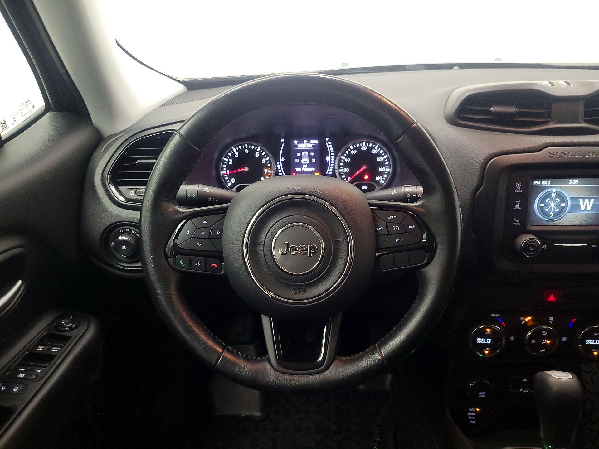 Thumbnail: 2017 Jeep Renegade - 10