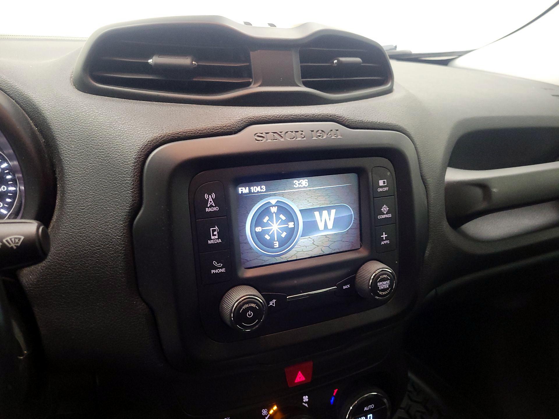 Thumbnail: 2017 Jeep Renegade - 14