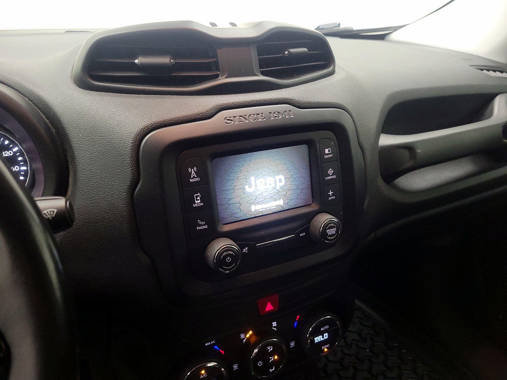 Thumbnail: 2017 Jeep Renegade - 16