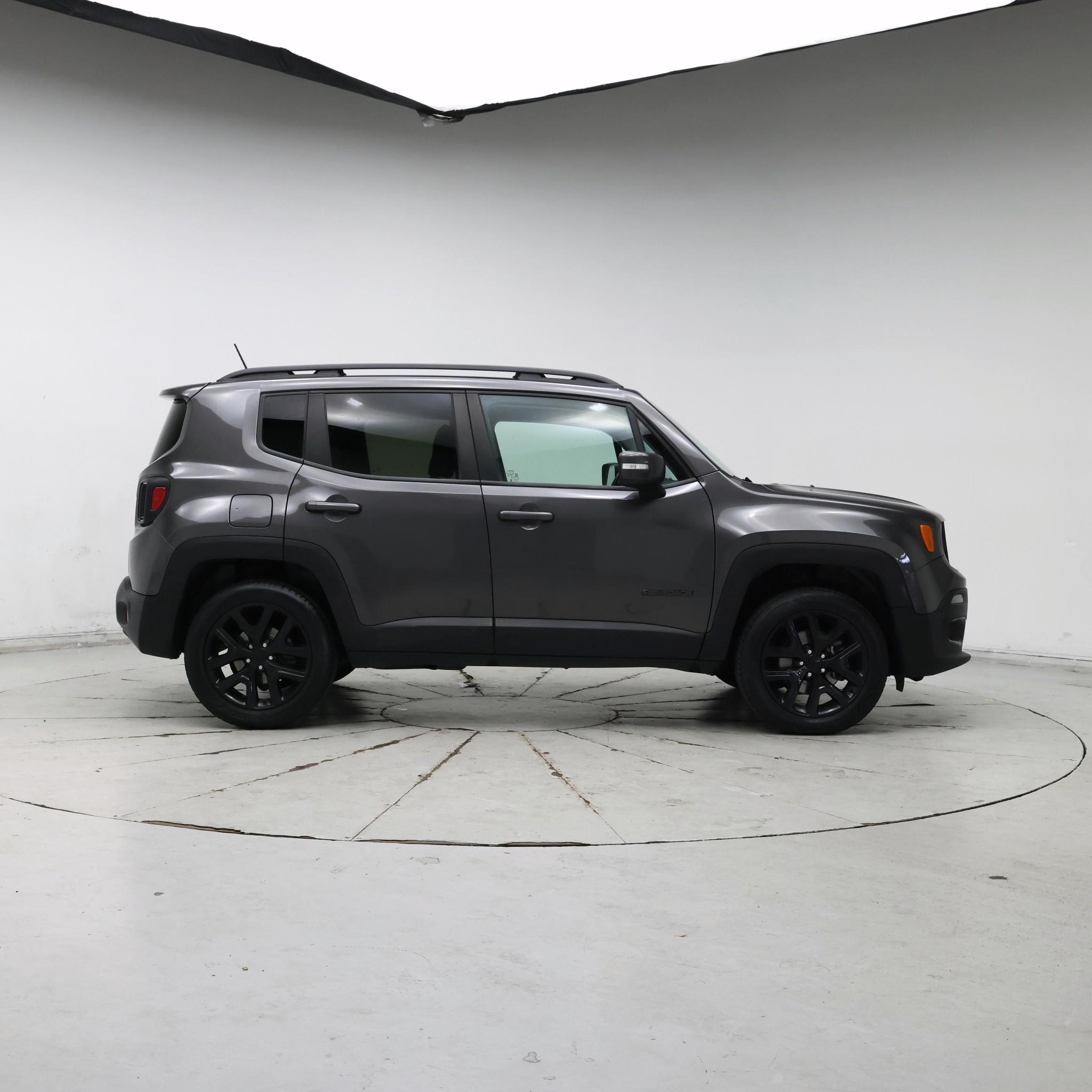 Thumbnail: 2017 Jeep Renegade - 7