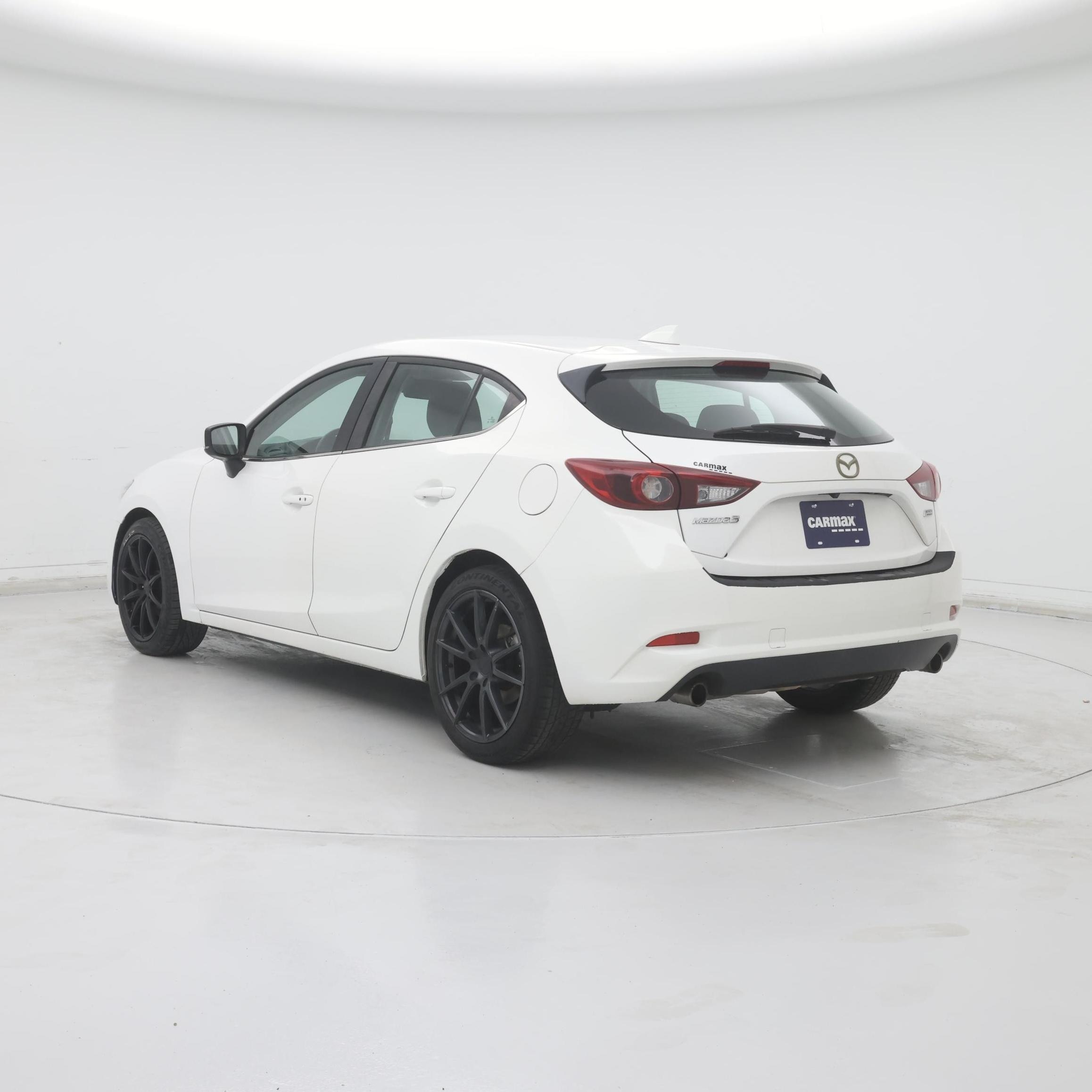 Thumbnail: 2018 Mazda Mazda3 - 2