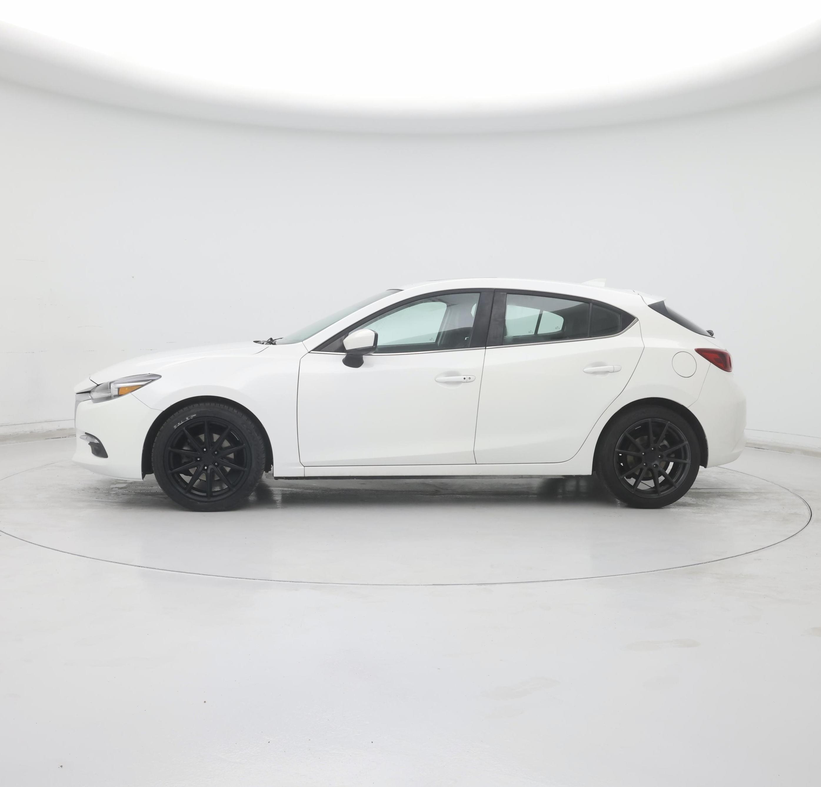 Thumbnail: 2018 Mazda Mazda3 - 3