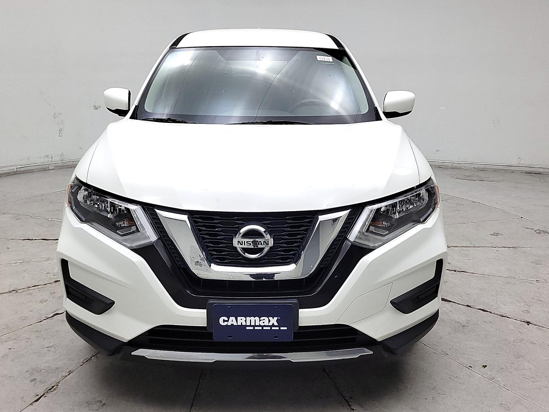 Thumbnail: 2017 Nissan Rogue - 2