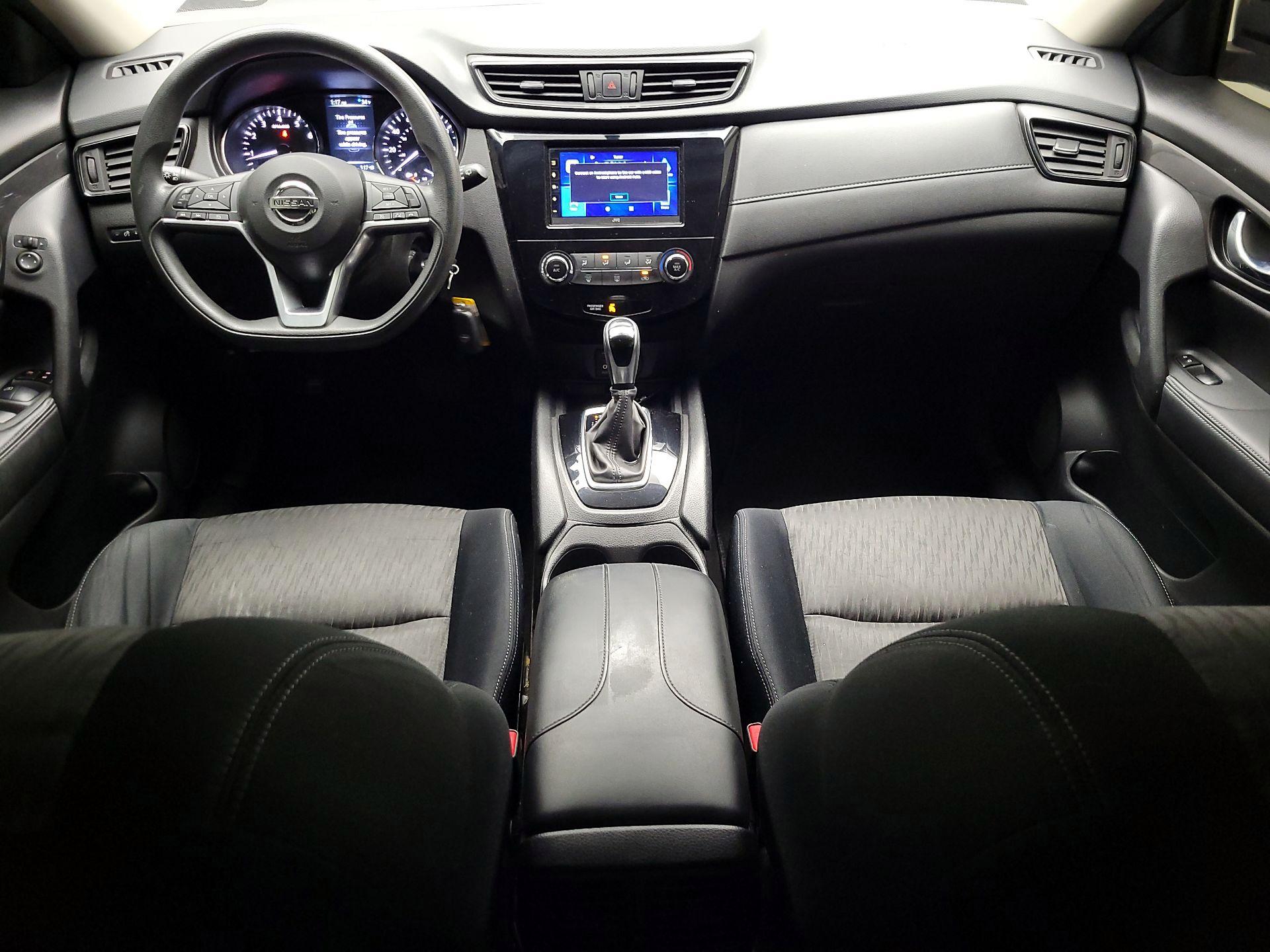 Thumbnail: 2017 Nissan Rogue - 8