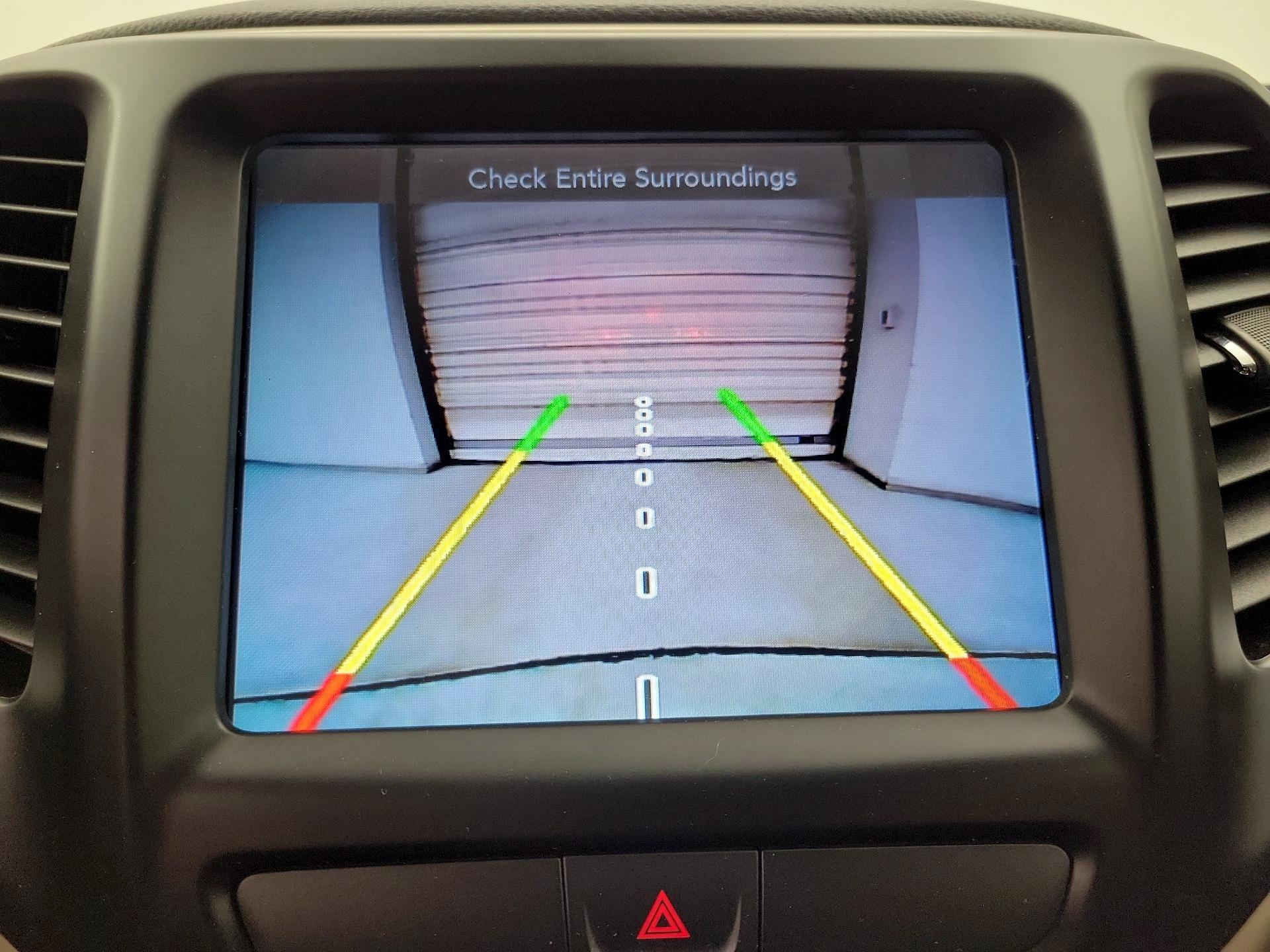 Thumbnail: 2017 Jeep Cherokee - 14