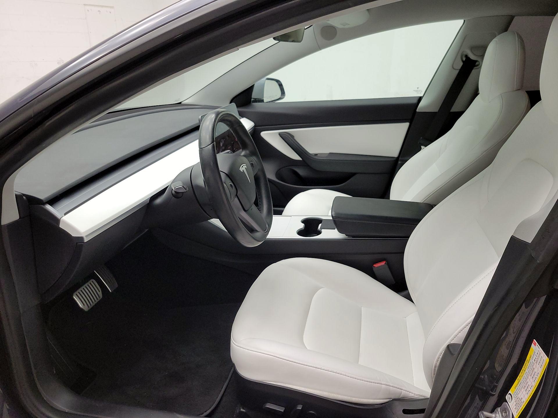 Thumbnail: 2019 Tesla Model 3 - 9