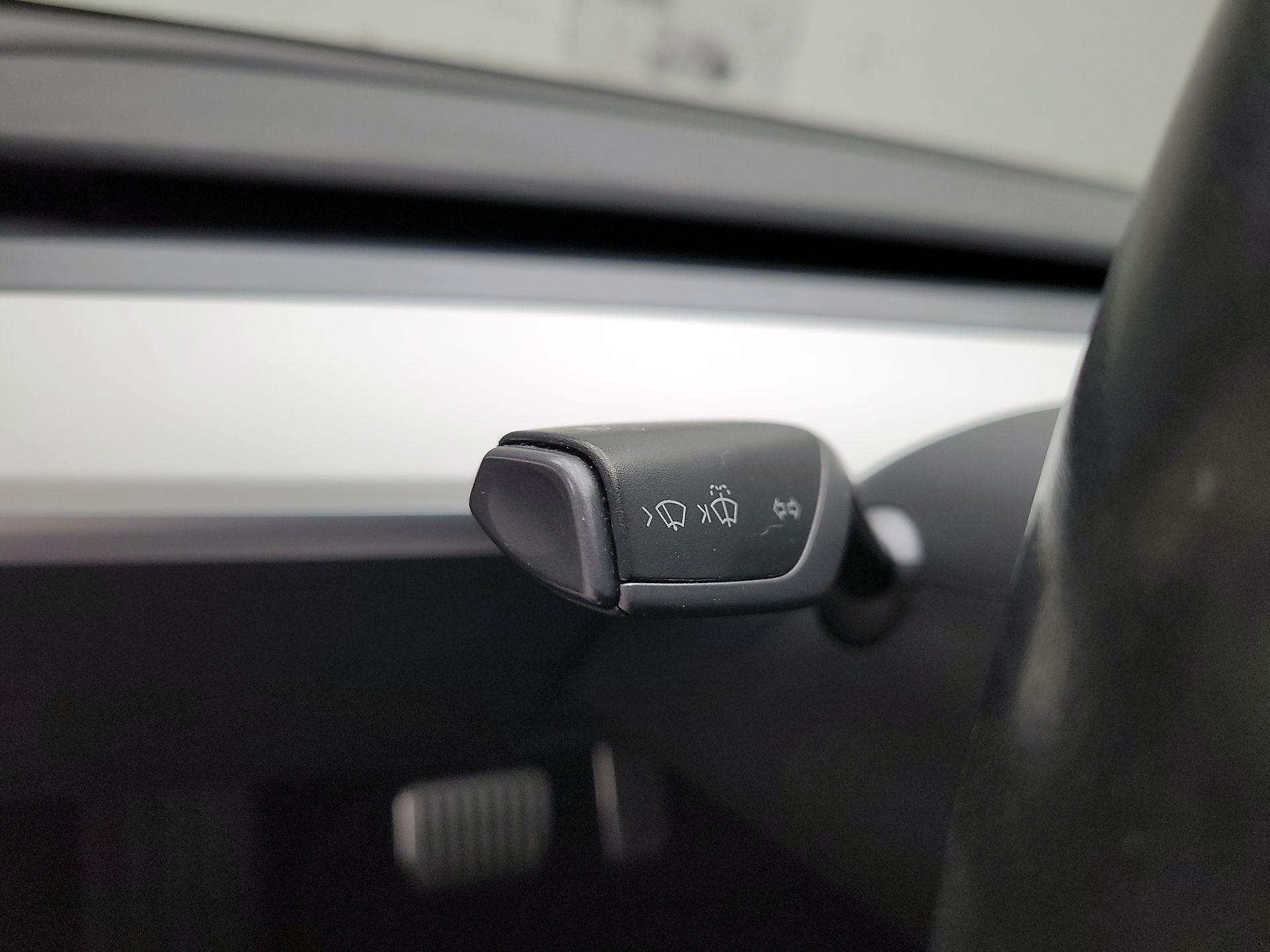 Thumbnail: 2019 Tesla Model 3 - 11