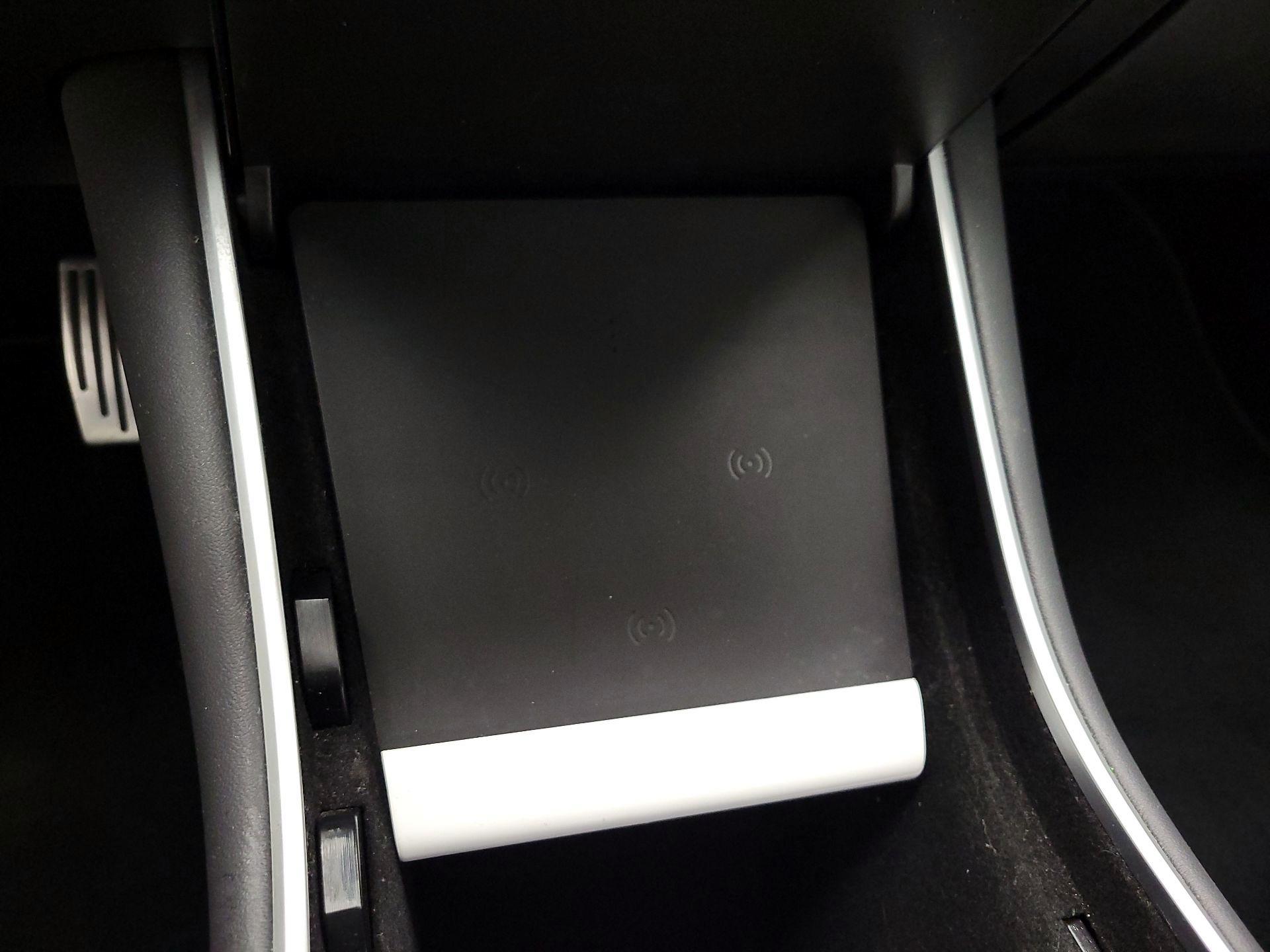 Thumbnail: 2019 Tesla Model 3 - 17