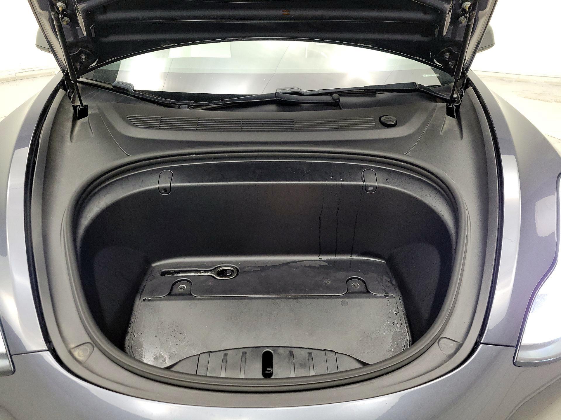 Thumbnail: 2019 Tesla Model 3 - 20