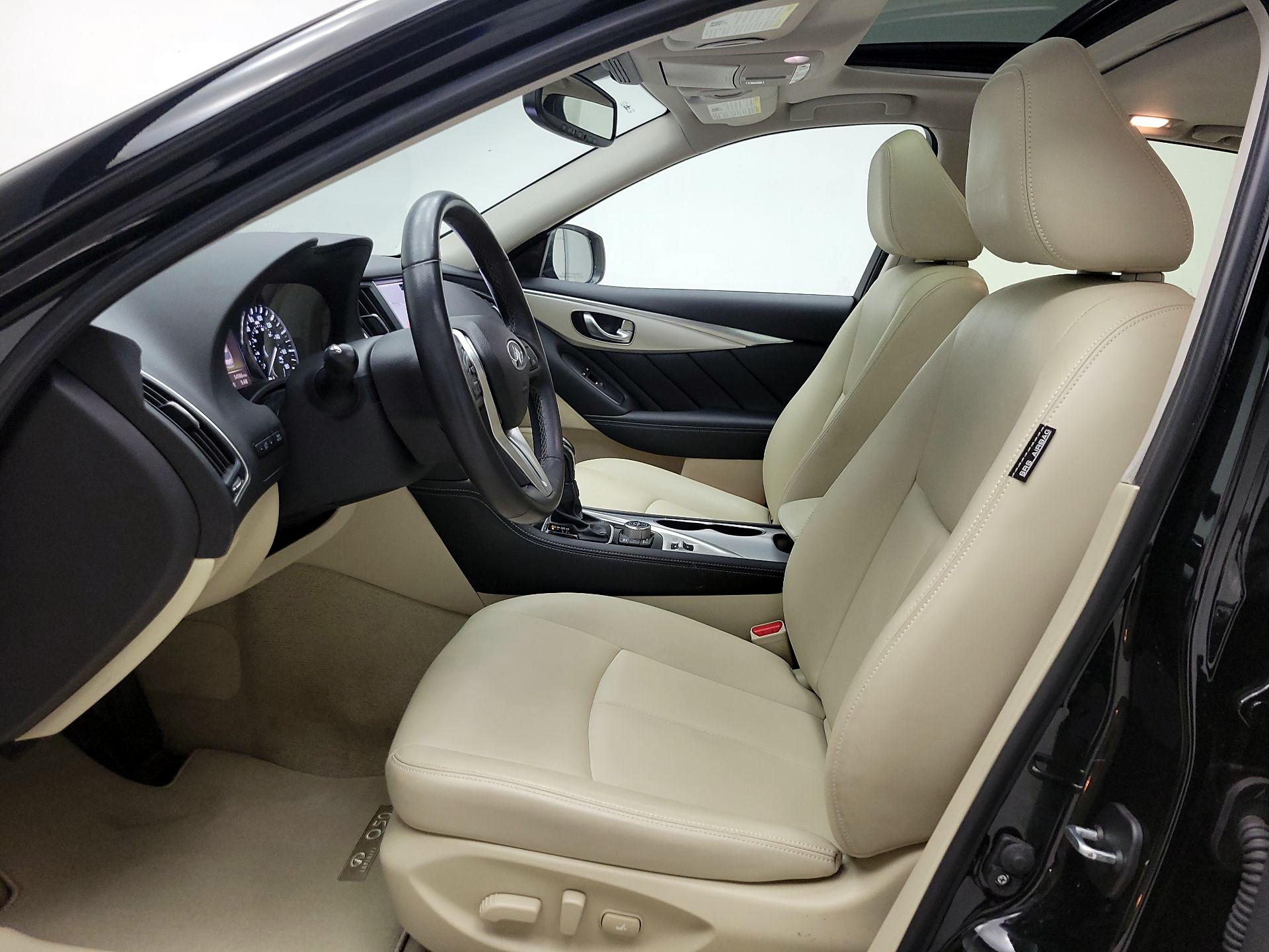 Thumbnail: 2020 INFINITI Q50 - 9