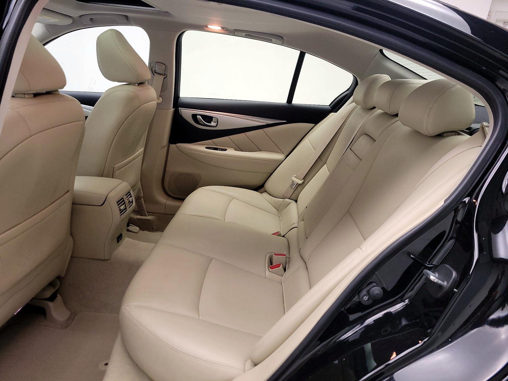 Thumbnail: 2020 INFINITI Q50 - 19