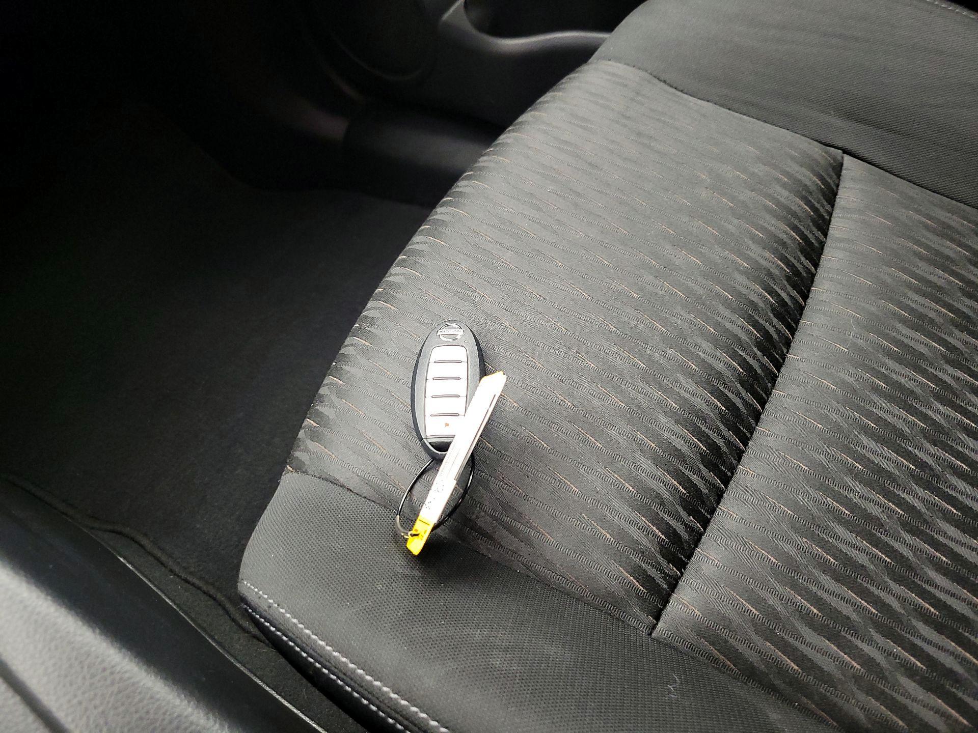 Thumbnail: 2019 Nissan Rogue - 20