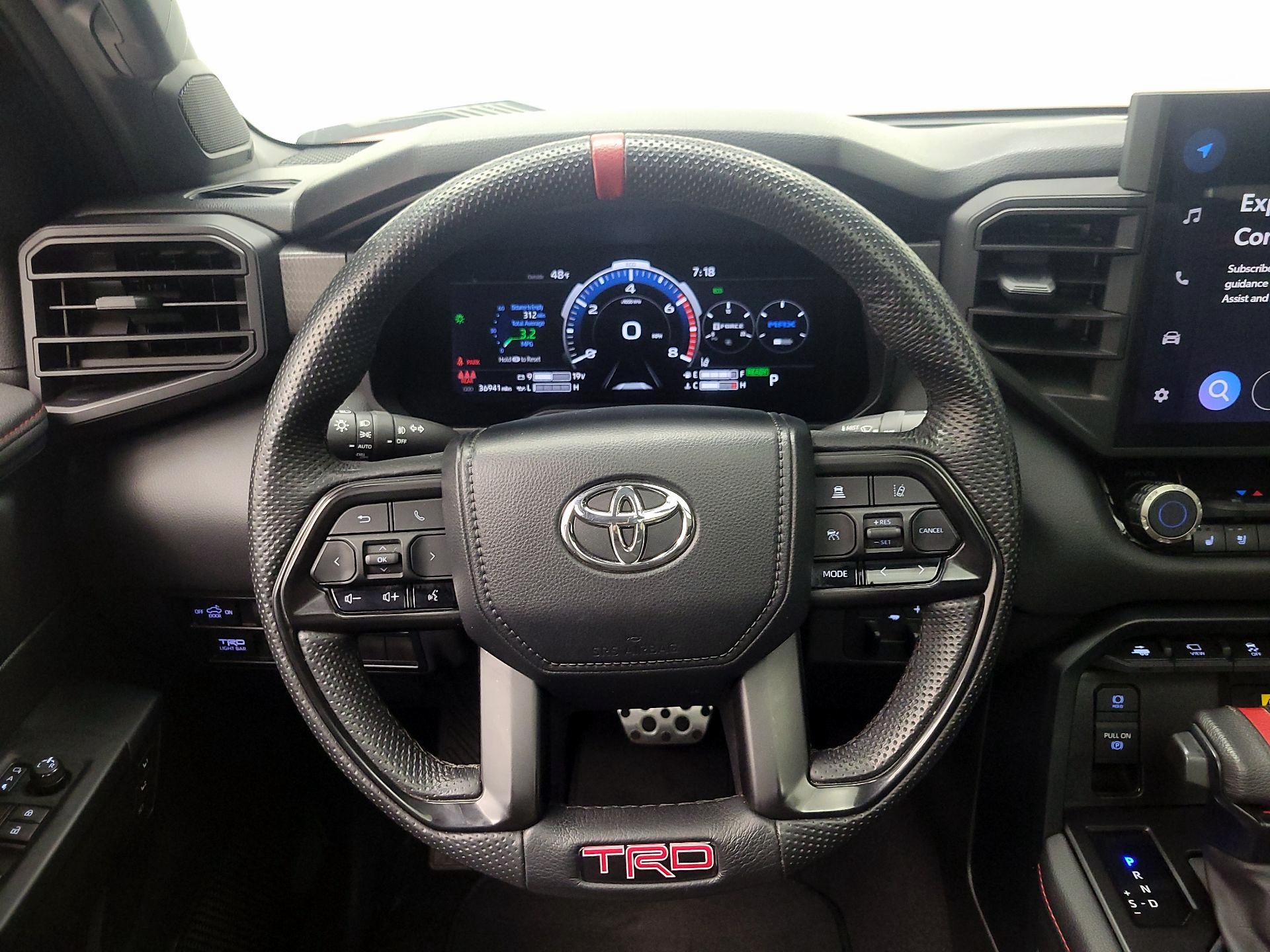 Thumbnail: 2024 Toyota Tundra - 10