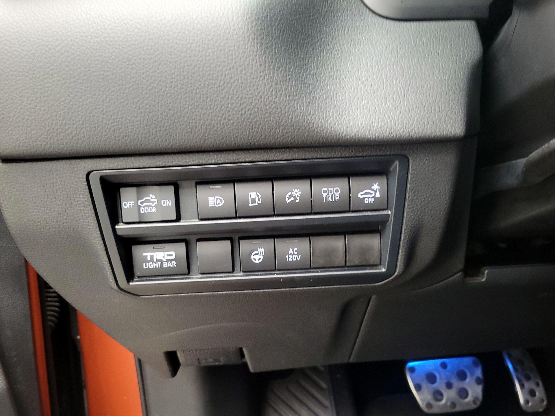 Thumbnail: 2024 Toyota Tundra - 13