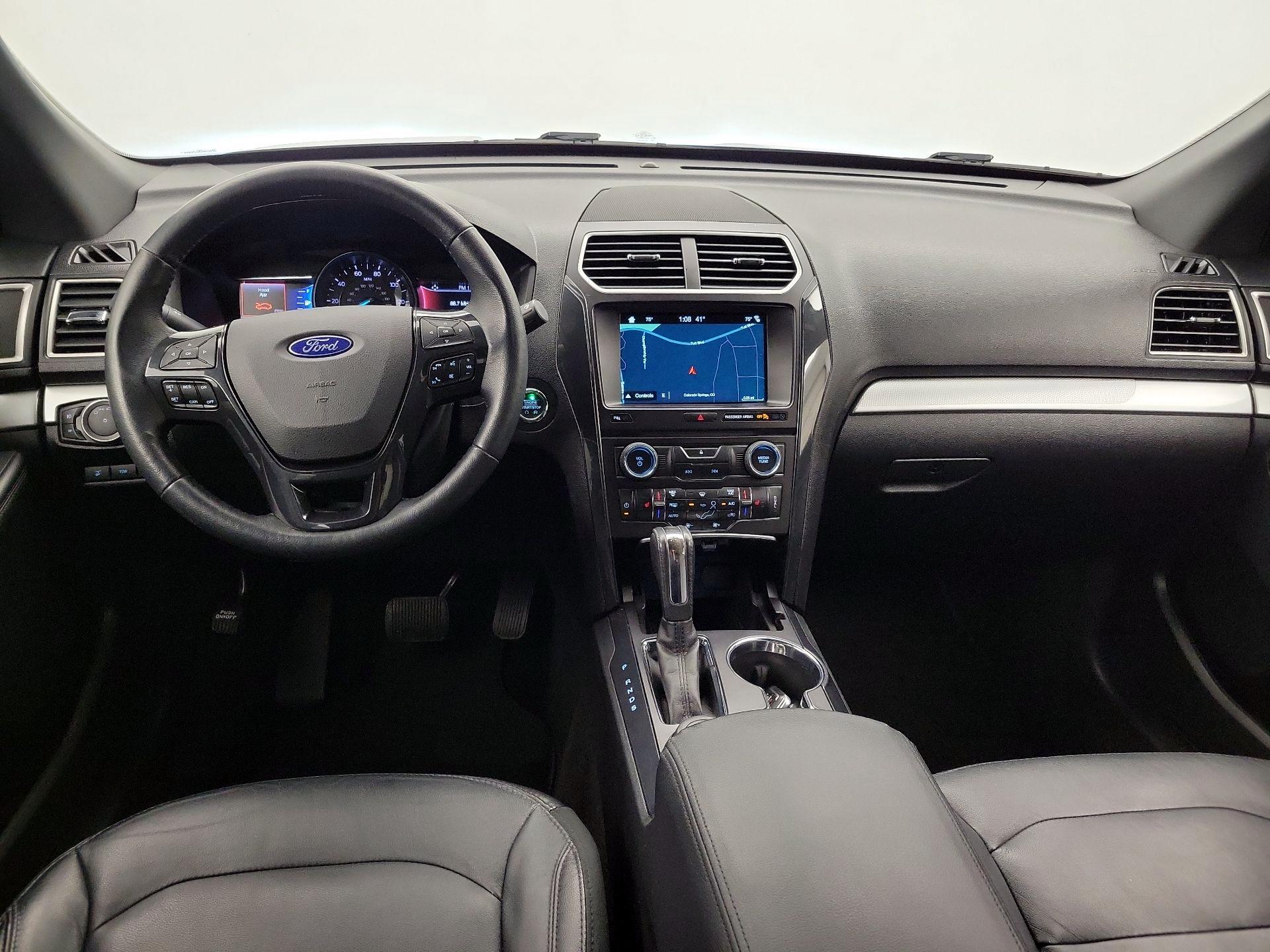 Thumbnail: 2017 Ford Explorer - 9