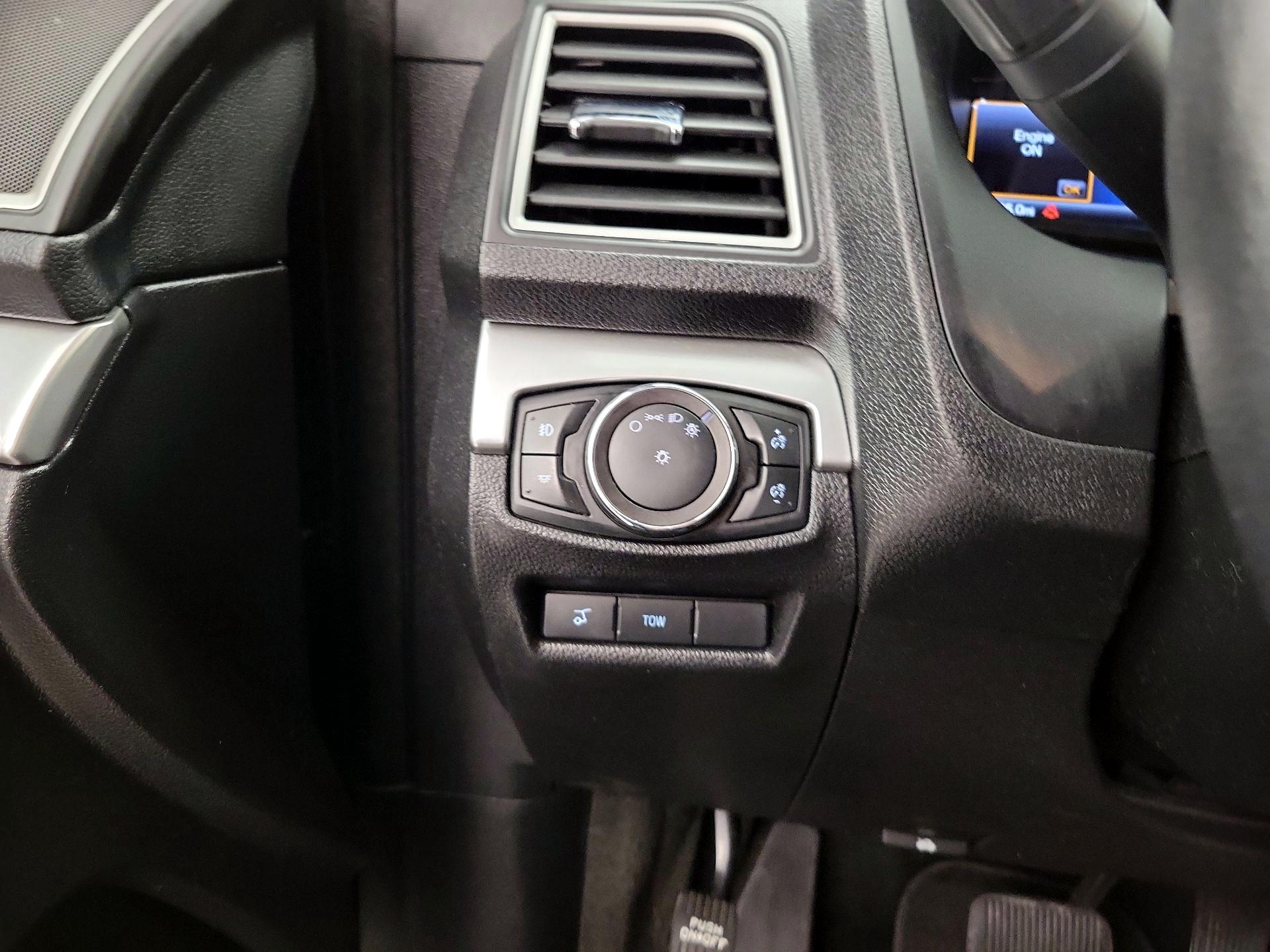 Thumbnail: 2017 Ford Explorer - 13