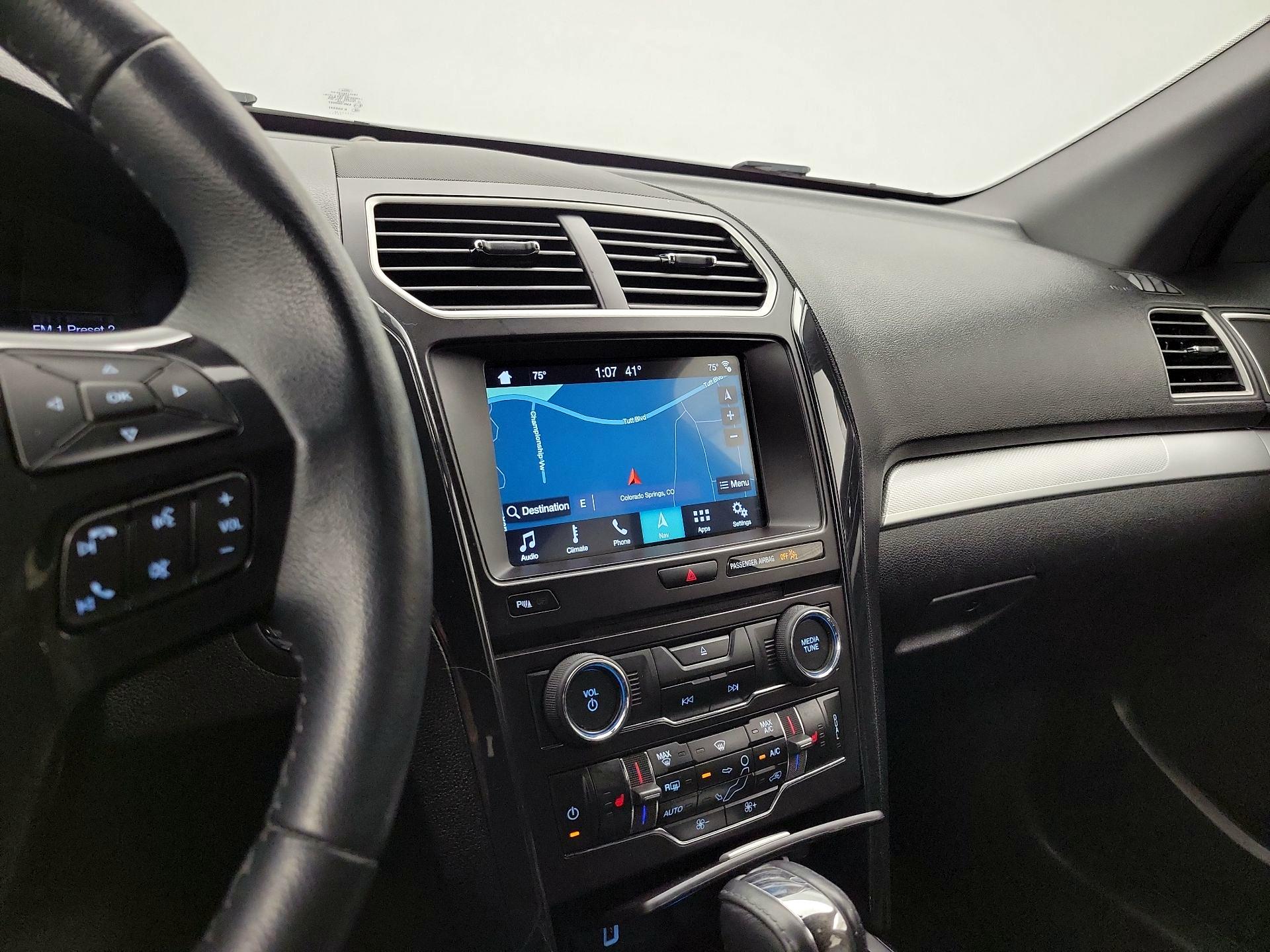 Thumbnail: 2017 Ford Explorer - 14