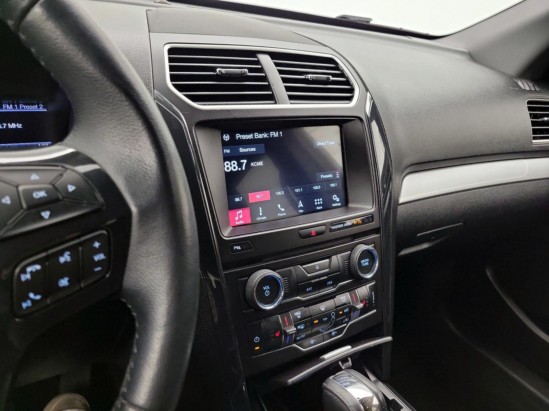 Thumbnail: 2017 Ford Explorer - 16