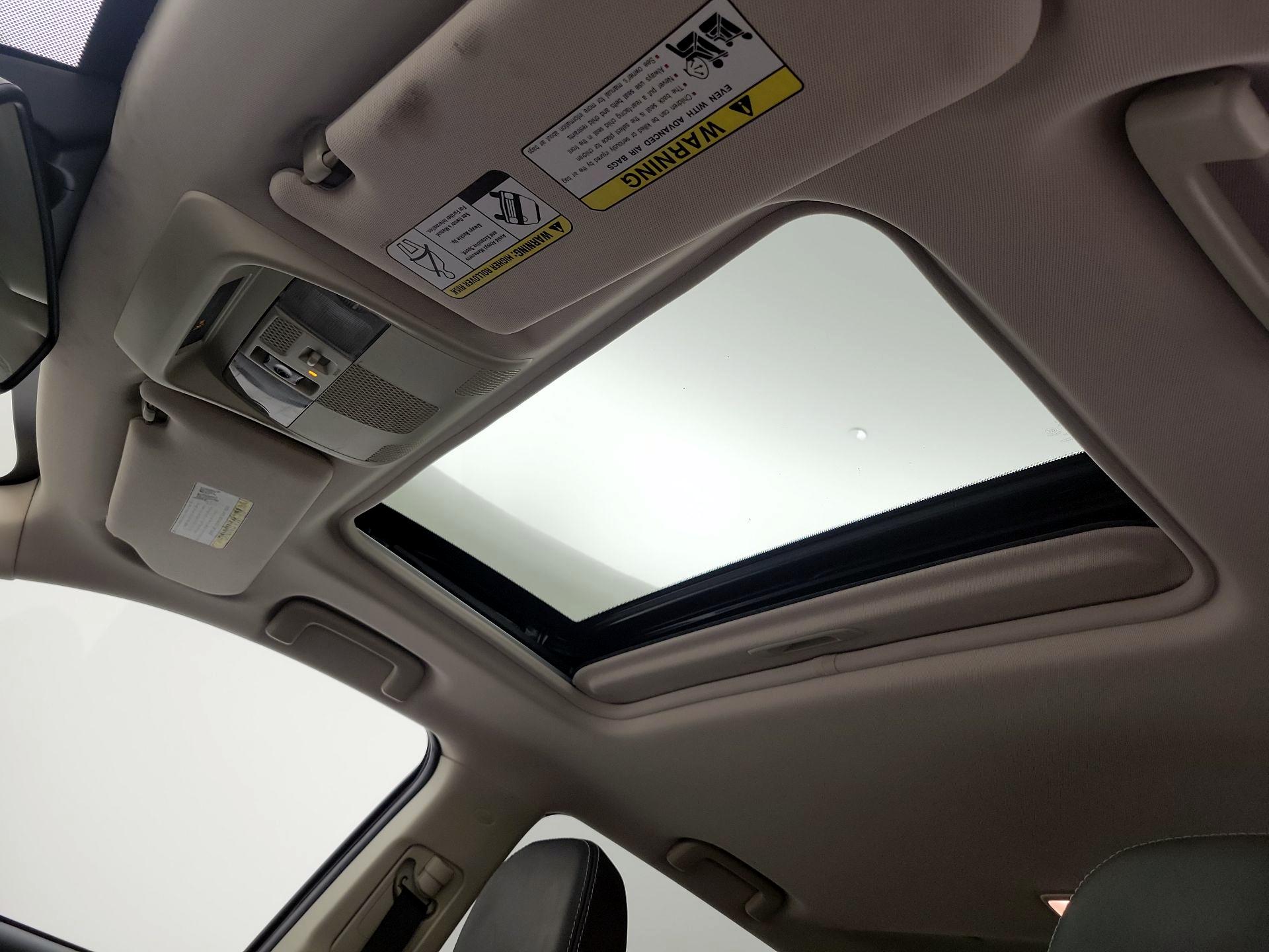 Thumbnail: 2020 Mitsubishi Outlander - 19