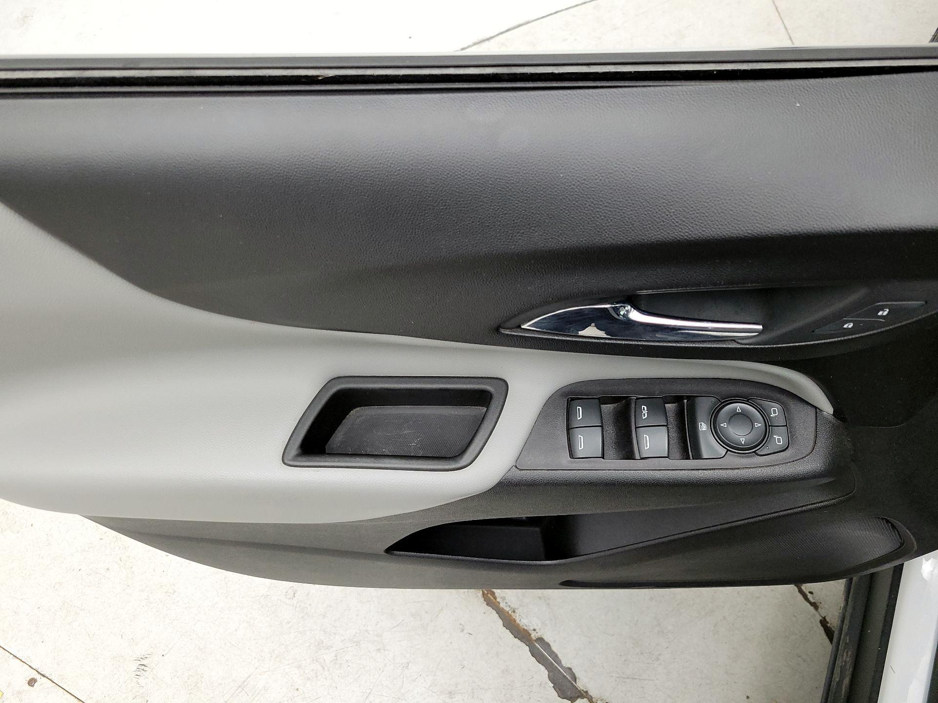 Thumbnail: 2020 Chevrolet Equinox - 12