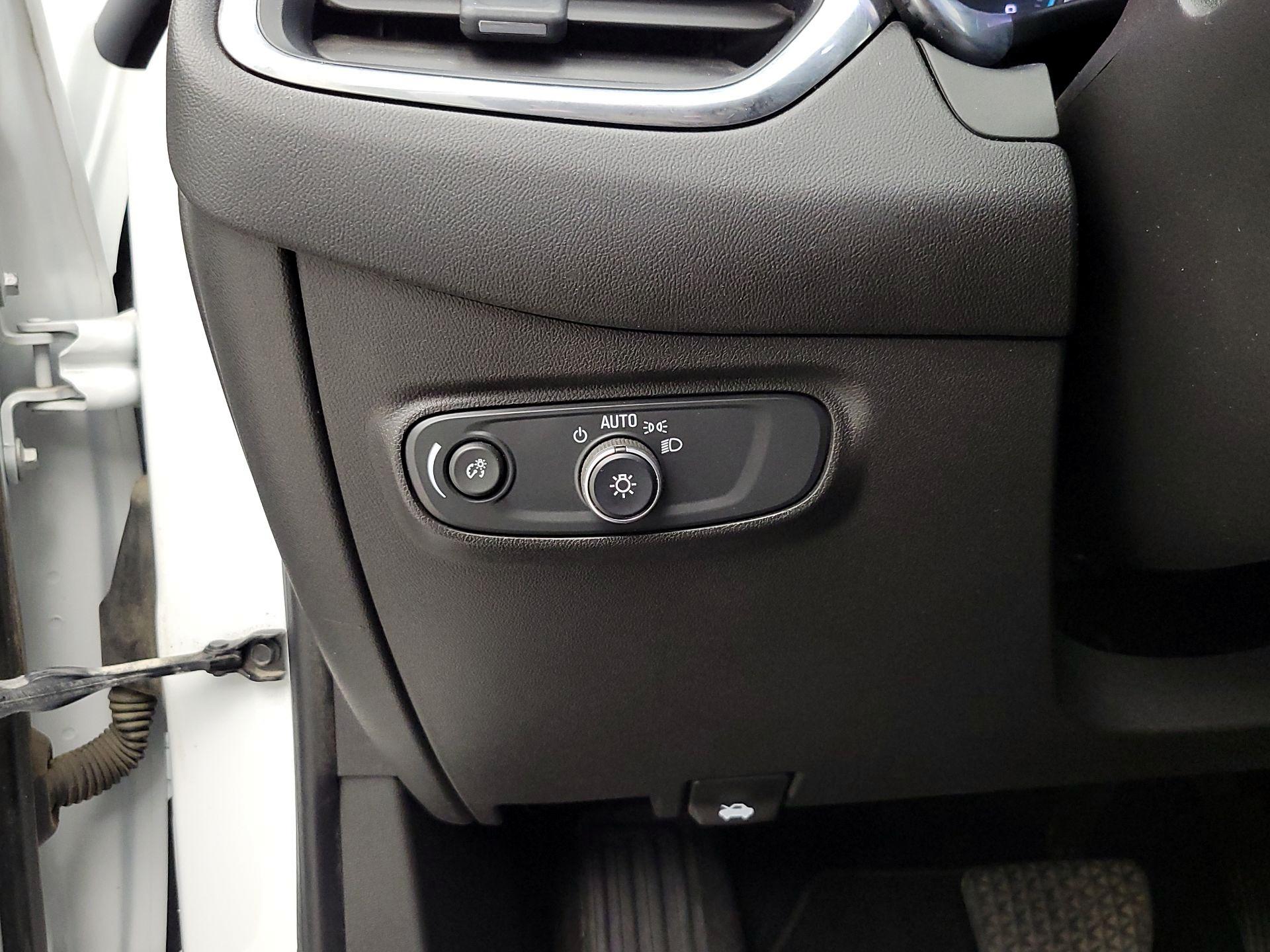 Thumbnail: 2020 Chevrolet Equinox - 13