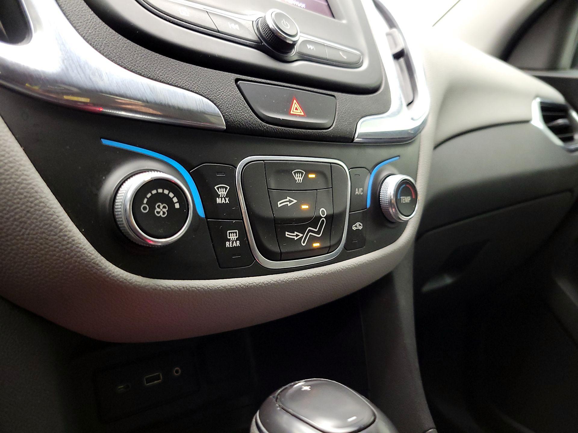 Thumbnail: 2020 Chevrolet Equinox - 17