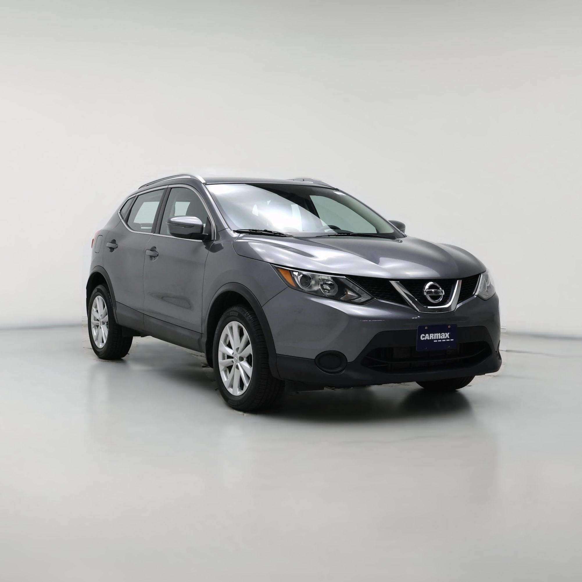 Thumbnail: 2017 Nissan Rogue Sport - 1