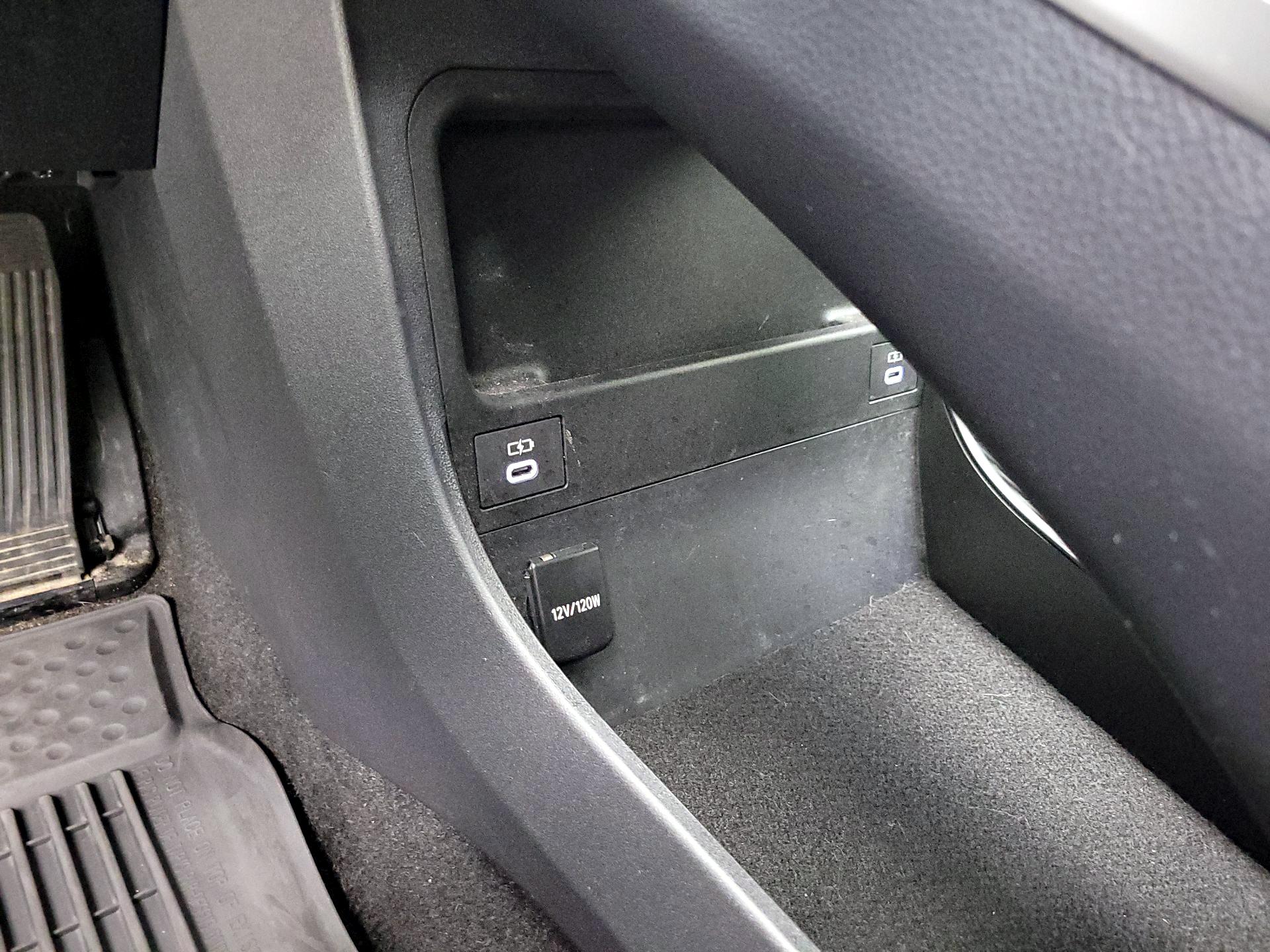 Thumbnail: 2024 Toyota bZ4X - 19