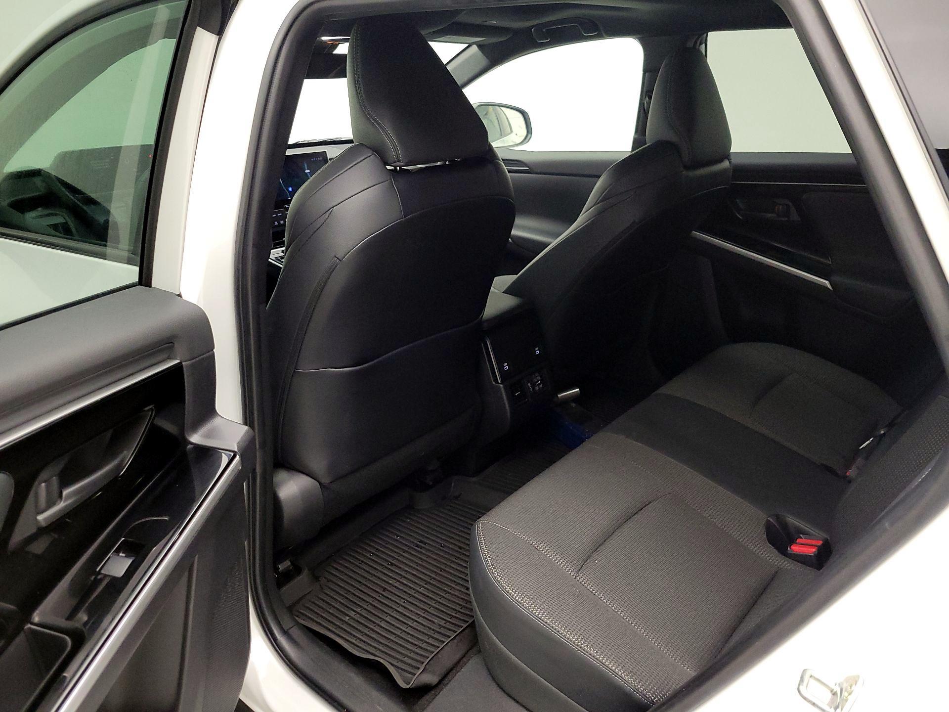 Thumbnail: 2024 Toyota bZ4X - 20