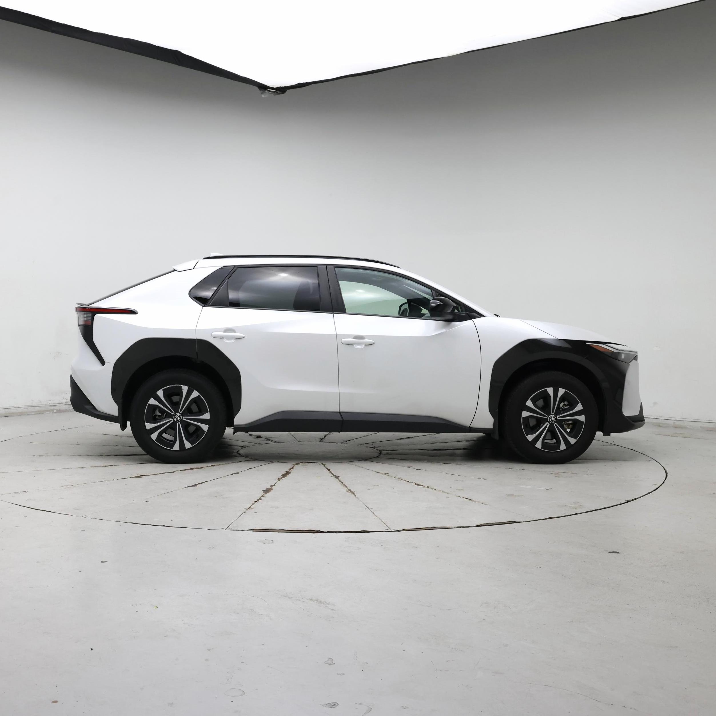 Thumbnail: 2024 Toyota bZ4X - 7