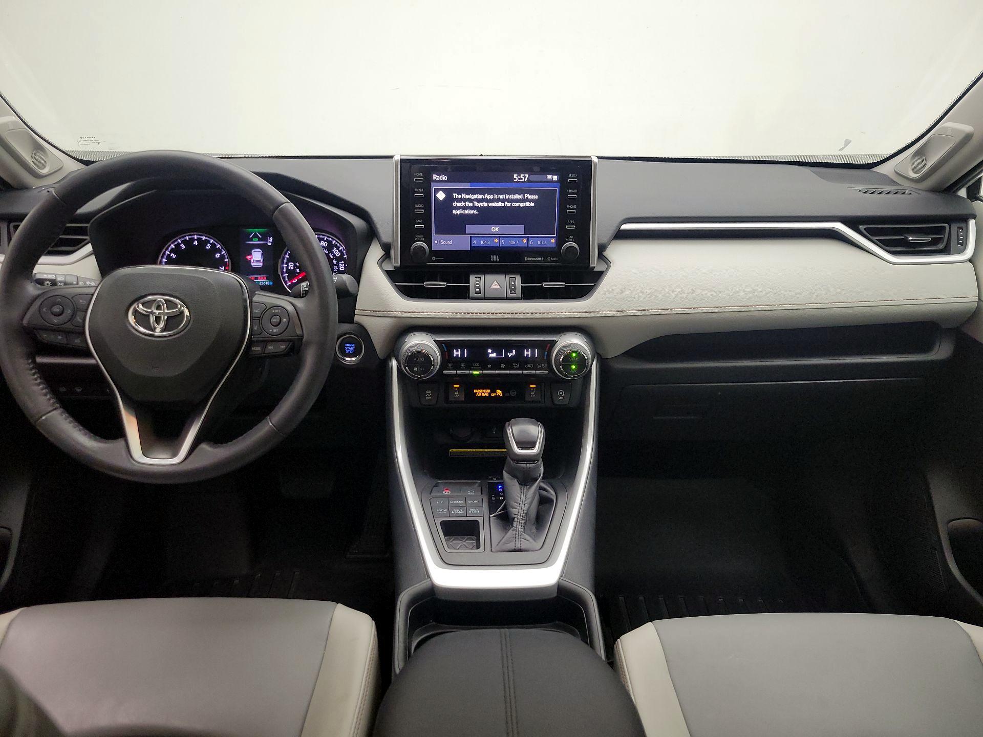 Thumbnail: 2020 Toyota RAV4 - 8