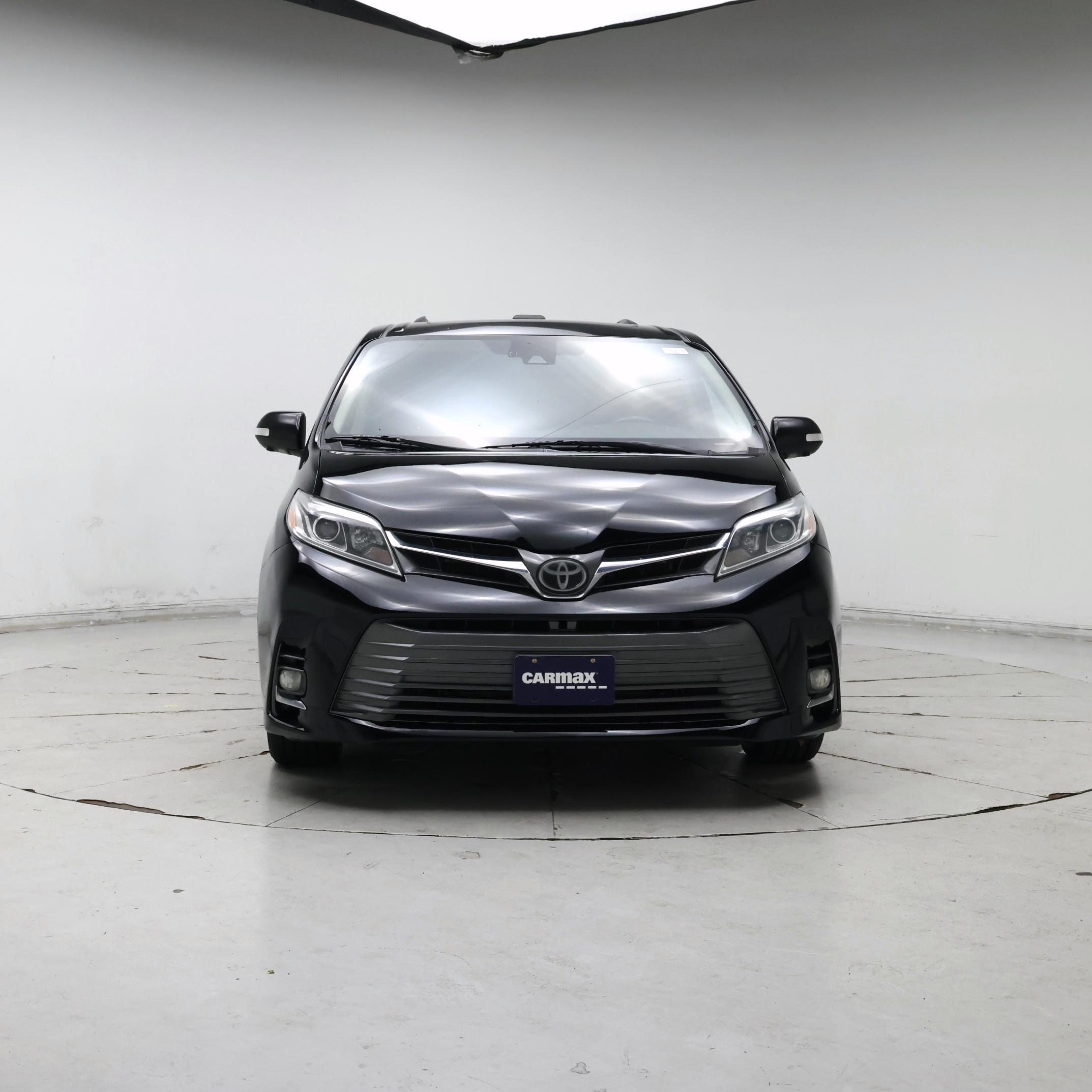 Thumbnail: 2019 Toyota Sienna - 5