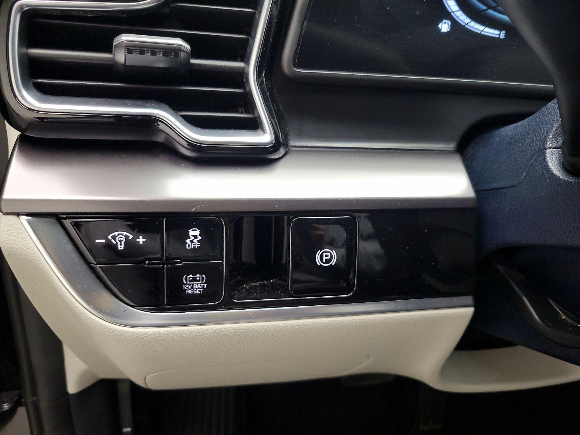 Thumbnail: 2023 Kia Sportage - 11