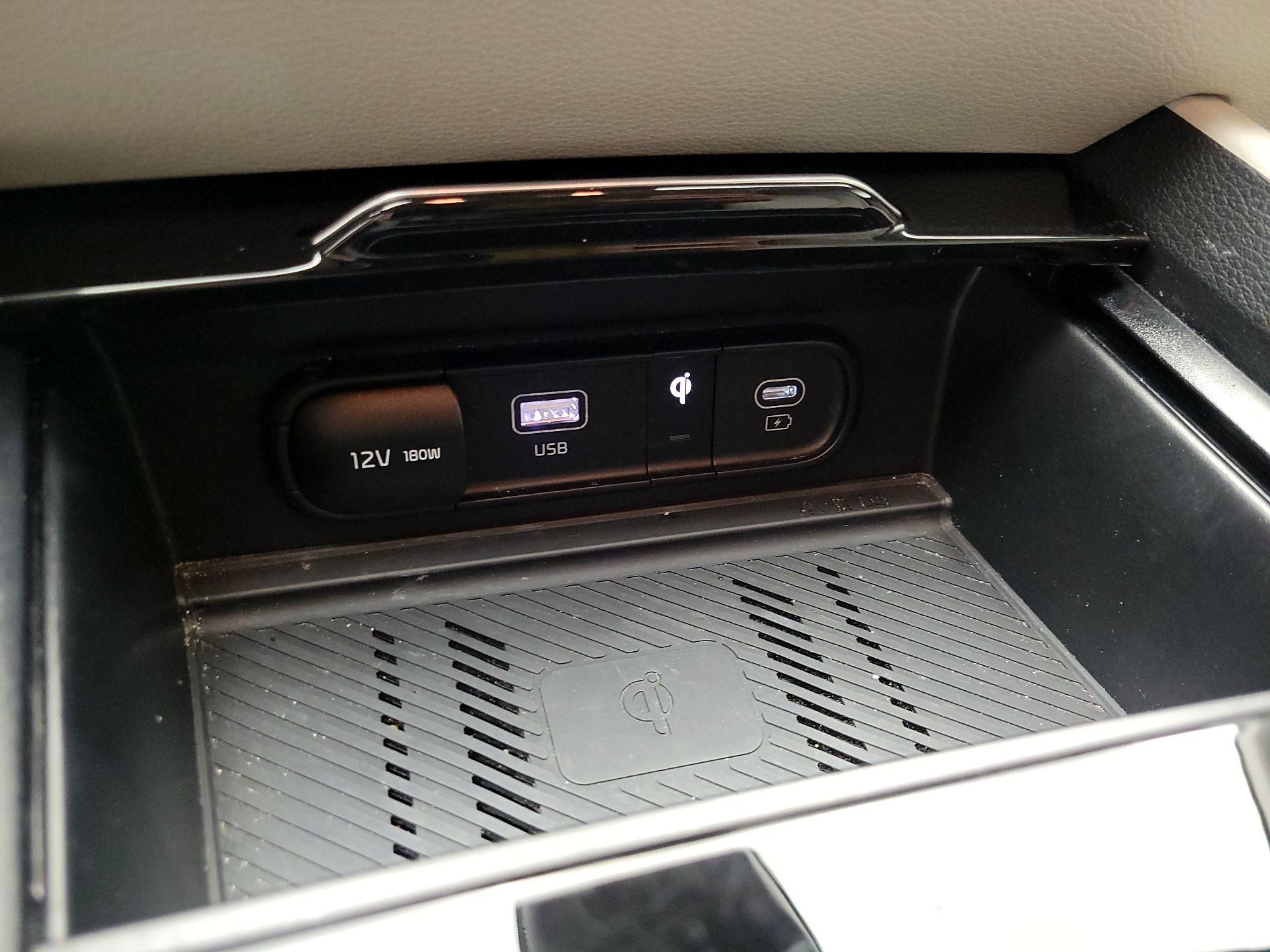 Thumbnail: 2023 Kia Sportage - 17