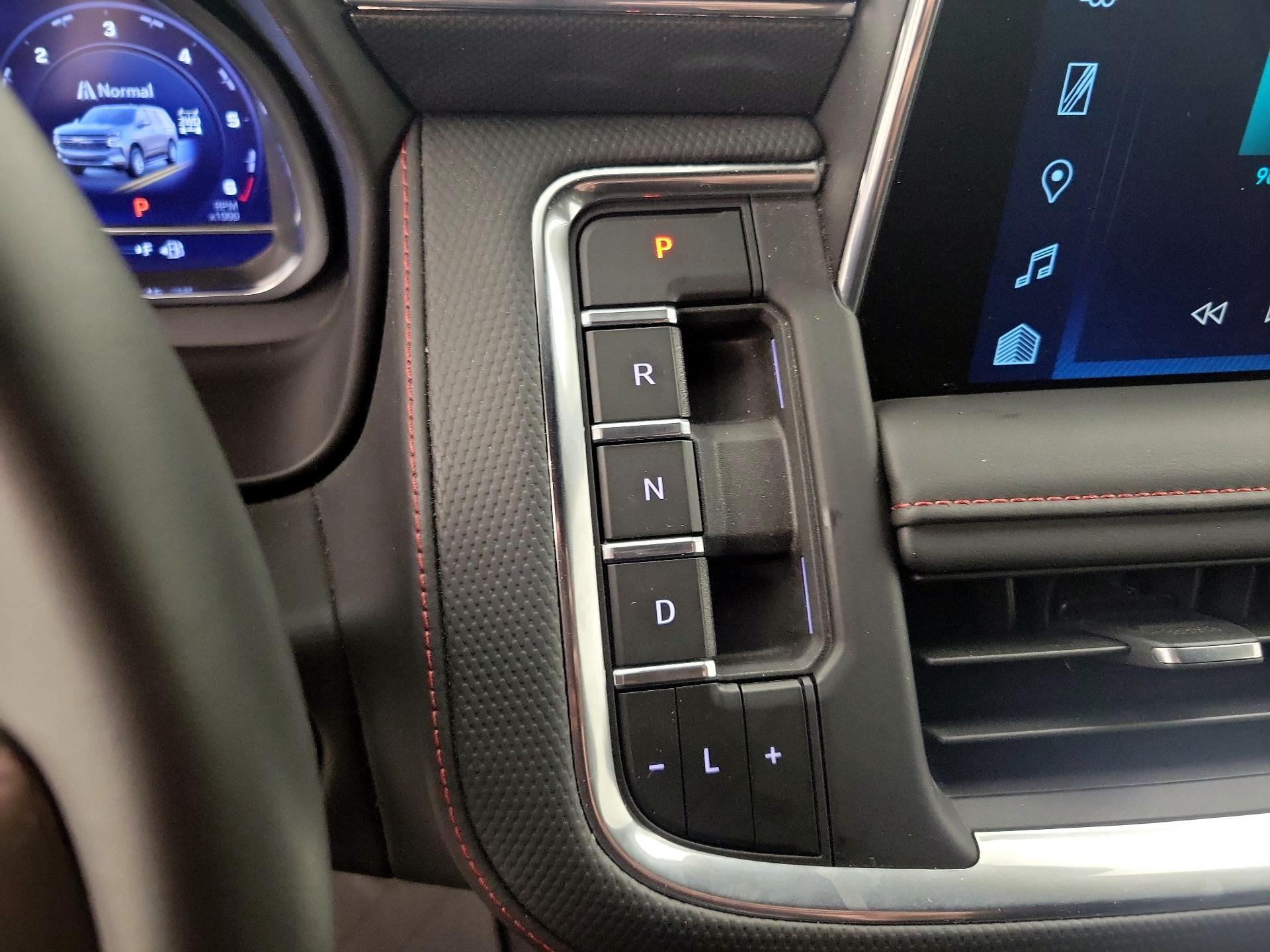 Thumbnail: 2023 Chevrolet Tahoe - 18