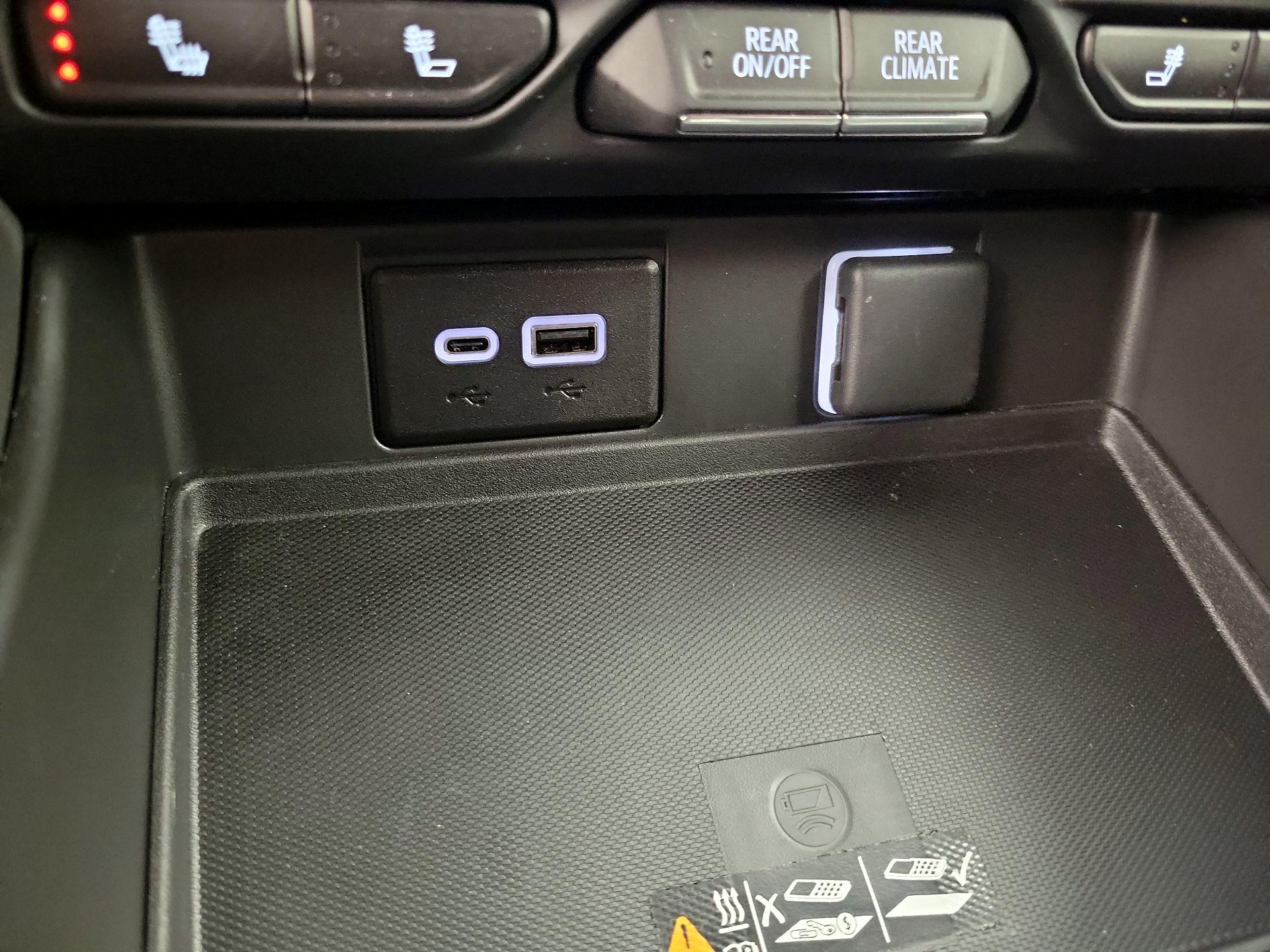 Thumbnail: 2023 Chevrolet Tahoe - 19