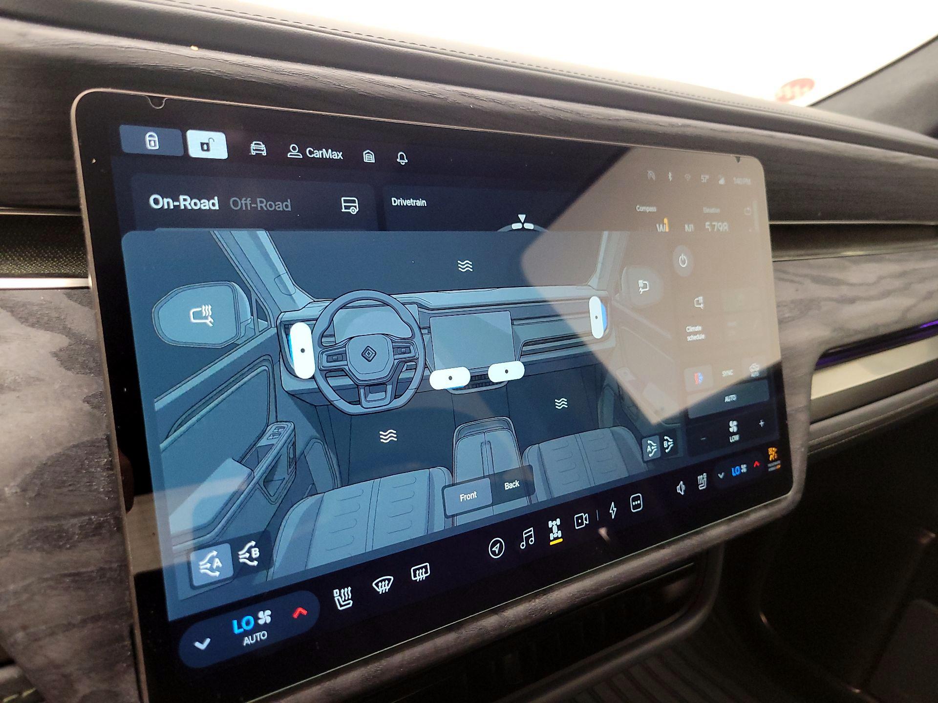 Thumbnail: 2022 Rivian R1T - 16