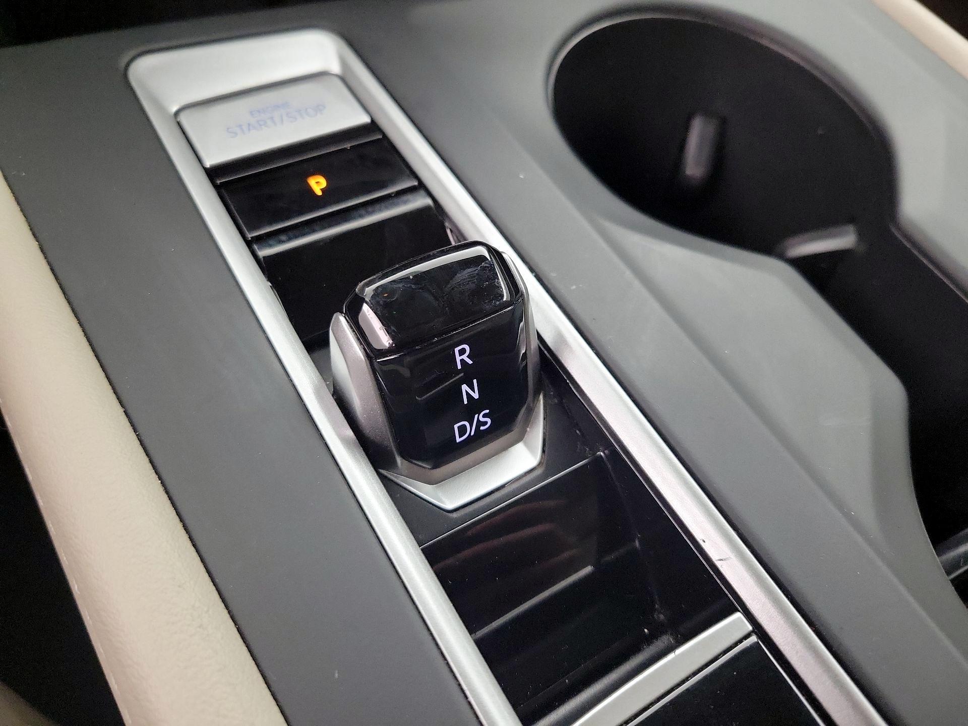 Thumbnail: 2024 Volkswagen Atlas - 17