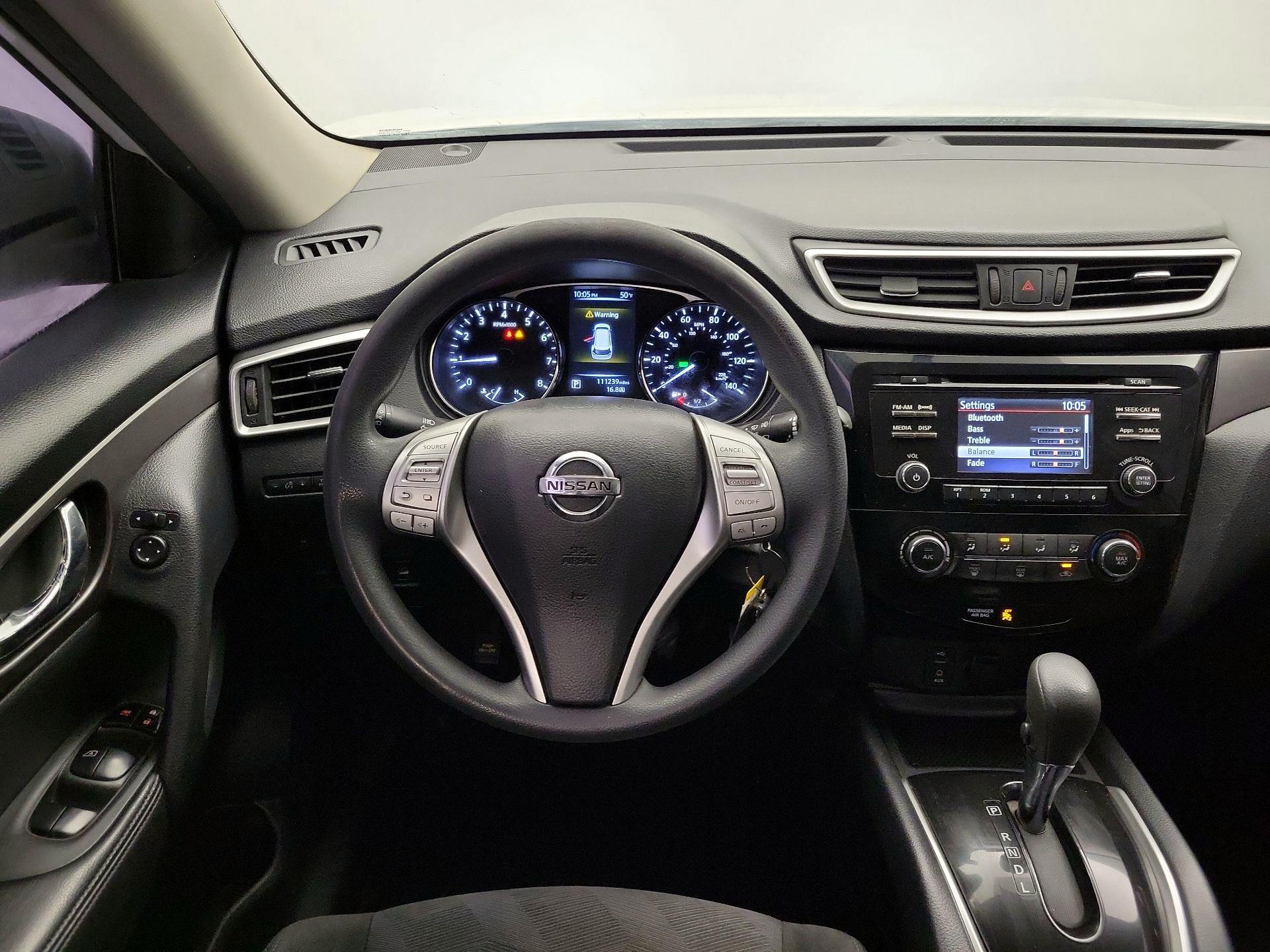 Thumbnail: 2016 Nissan Rogue - 10